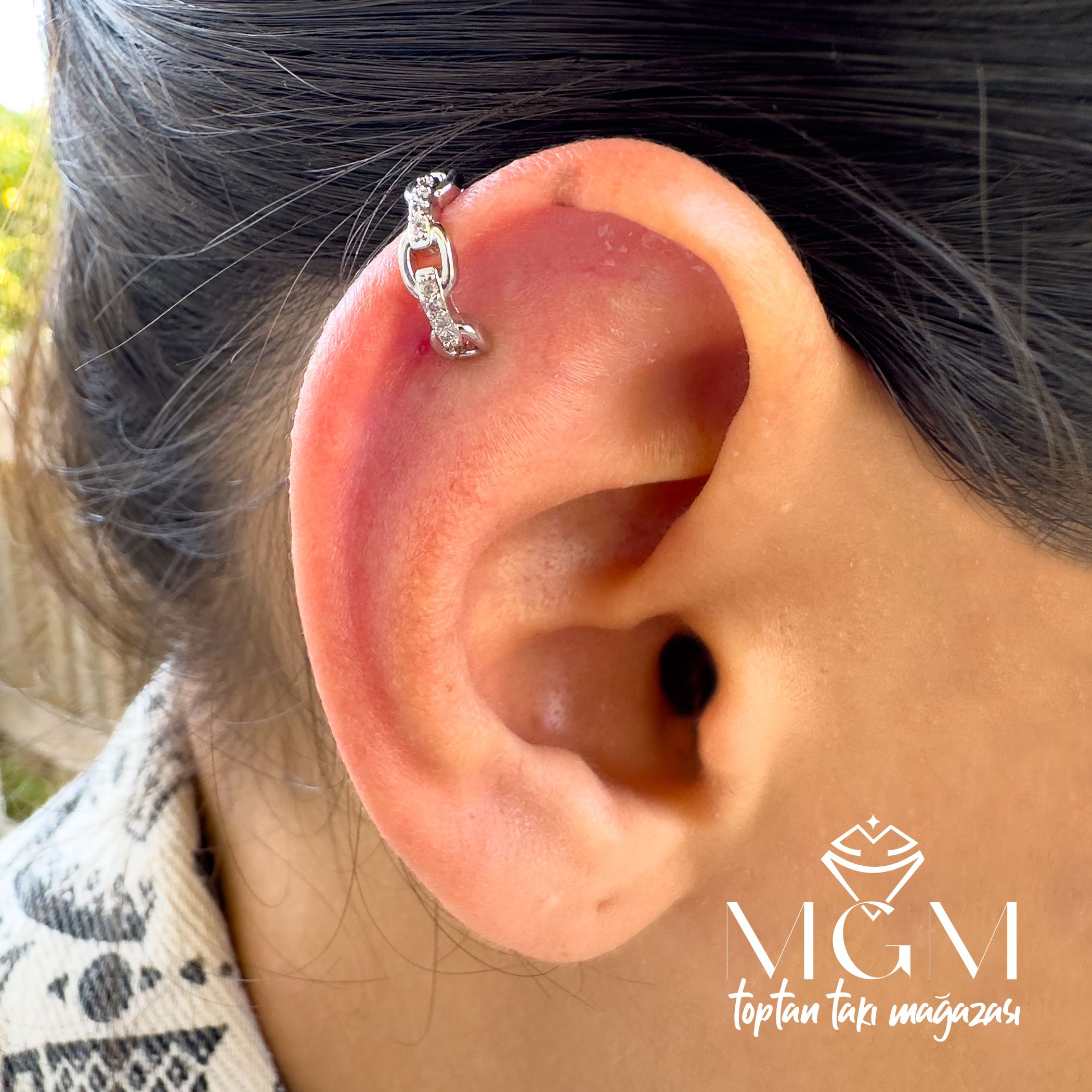 KIKIRDAK KÜPESİ EARCUFF