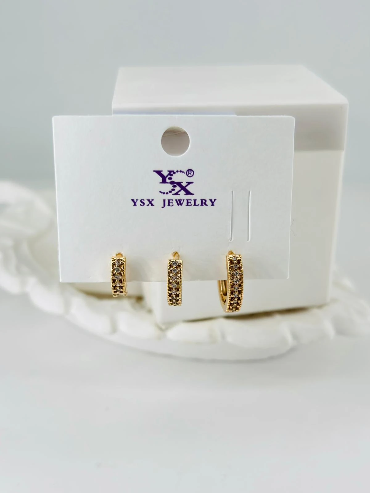 ZİRKON TAŞLI ÜÇLÜ KOMBİN KÜPE 