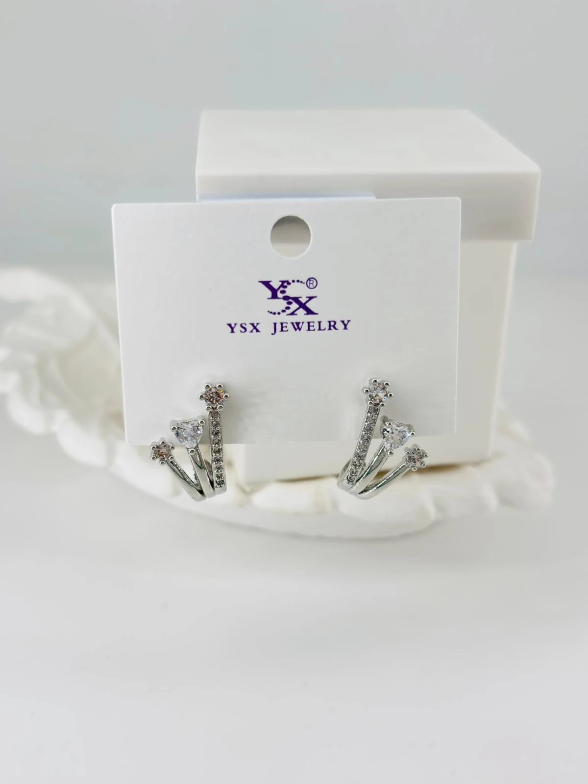 ZİRKON TAŞLI ÜÇLÜ KOMBİN KÜPE 