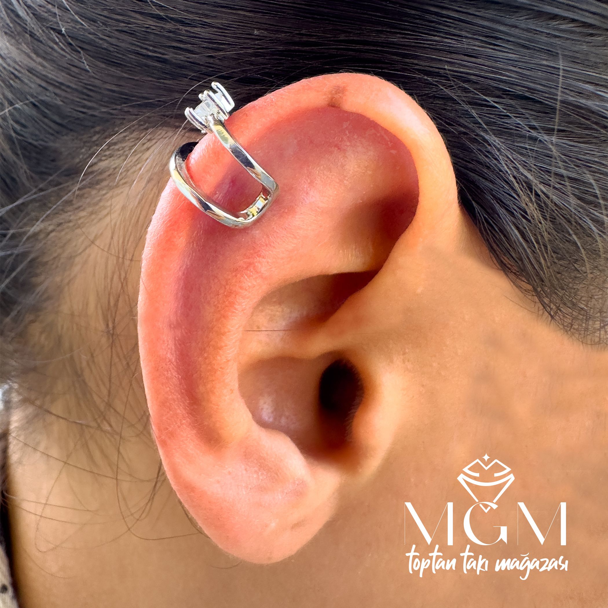 KIKIRDAK KÜPESİ EARCUFF