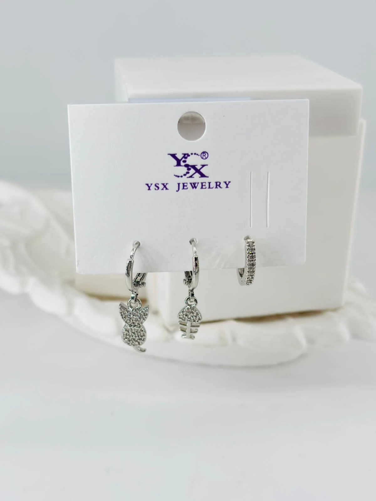 ZİRKON TAŞLI ÜÇLÜ KOMBİN KÜPE 