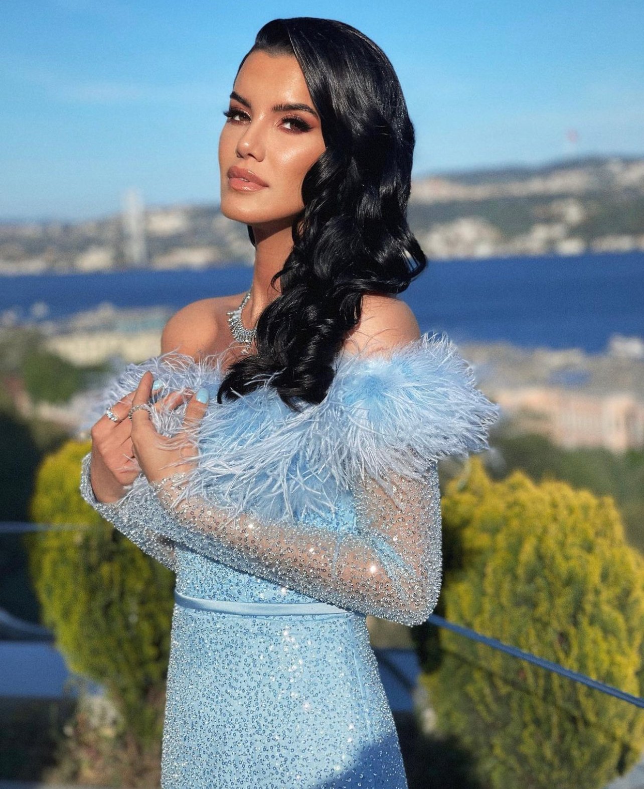 Kardeleen Elbise