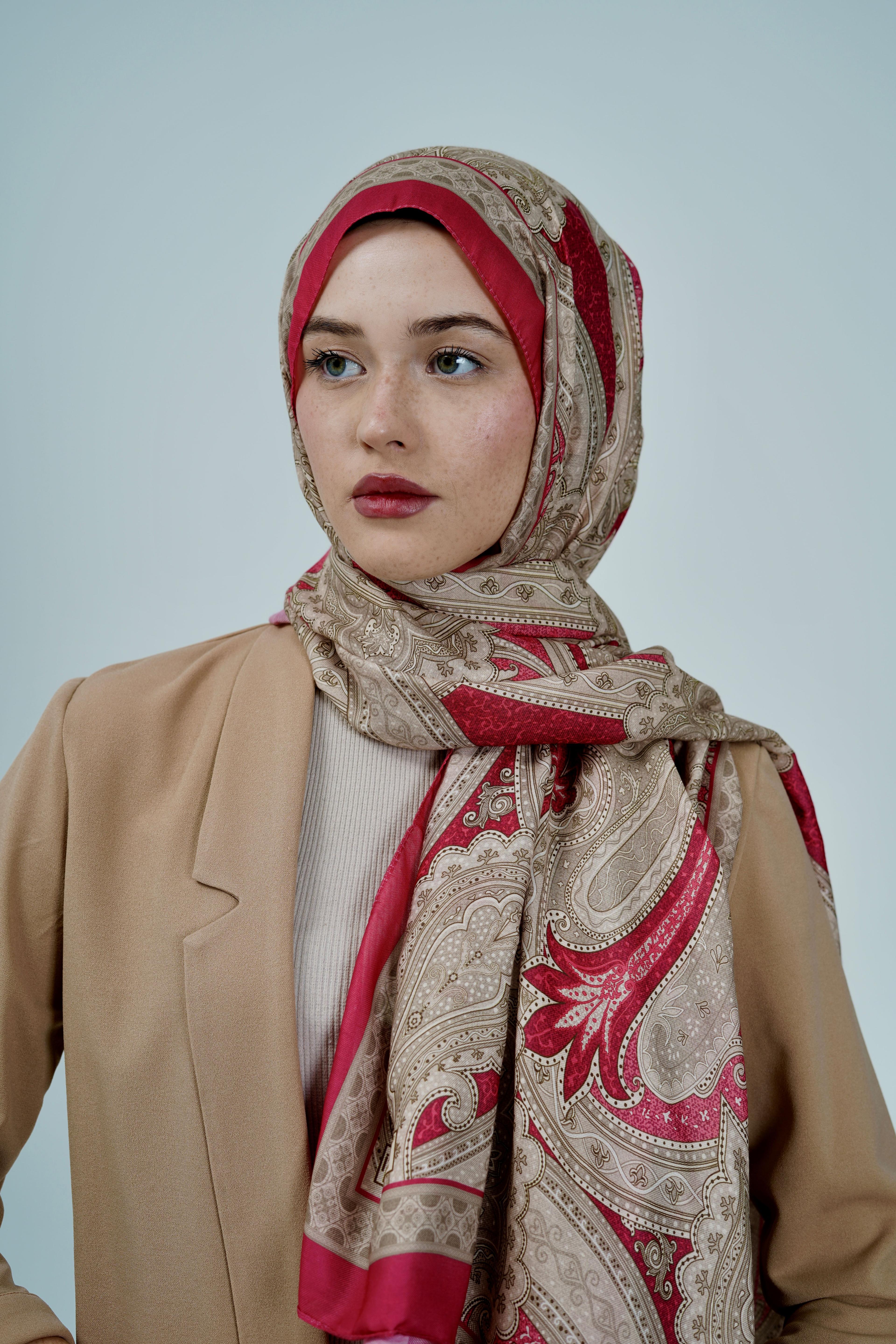 Fuşya Etnik Desen Şal