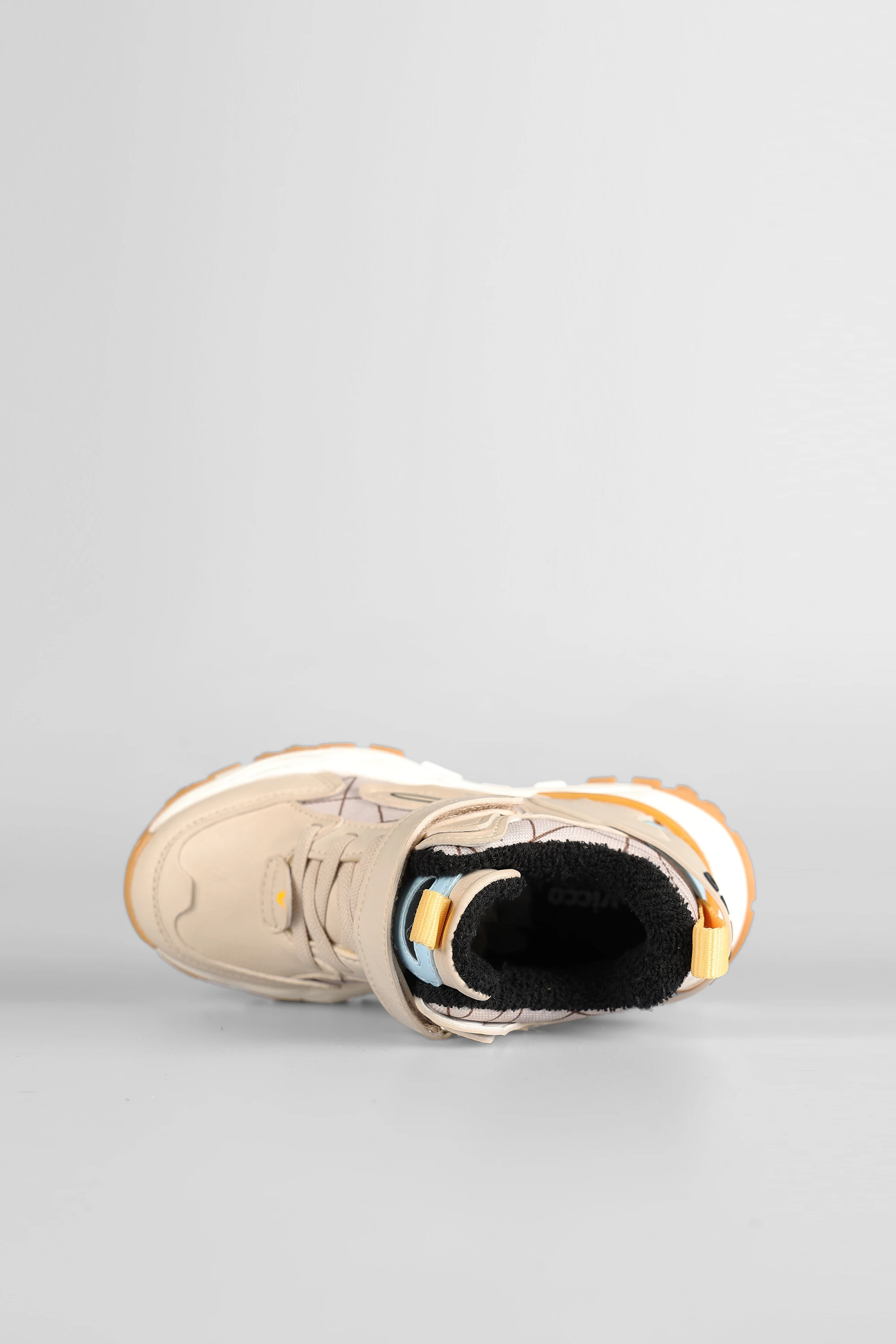 Tura Kürklü Outdoor Bot