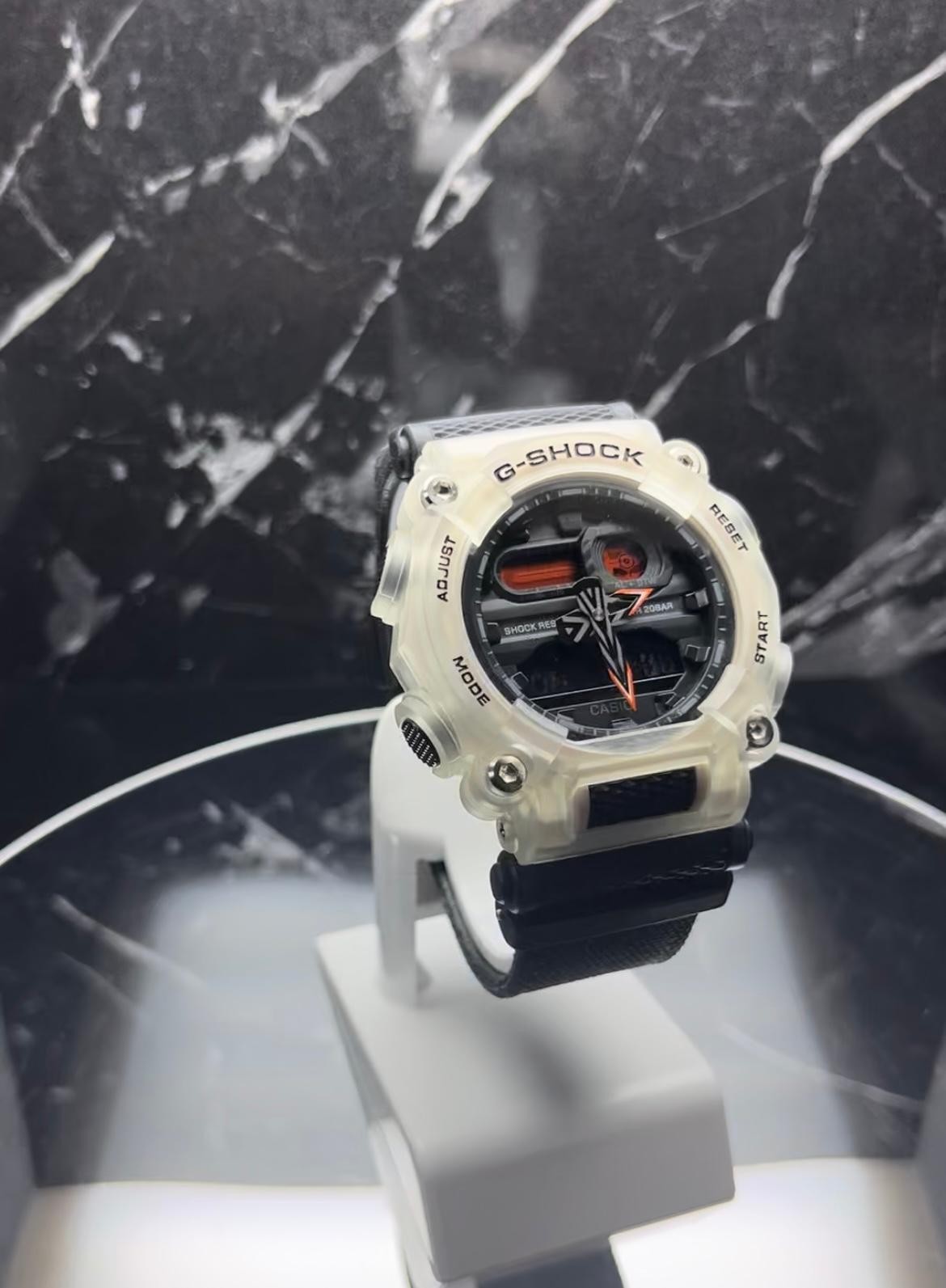 Casio G-SHOCK Siyah Kumaş Kordon Erkek Kol Saati