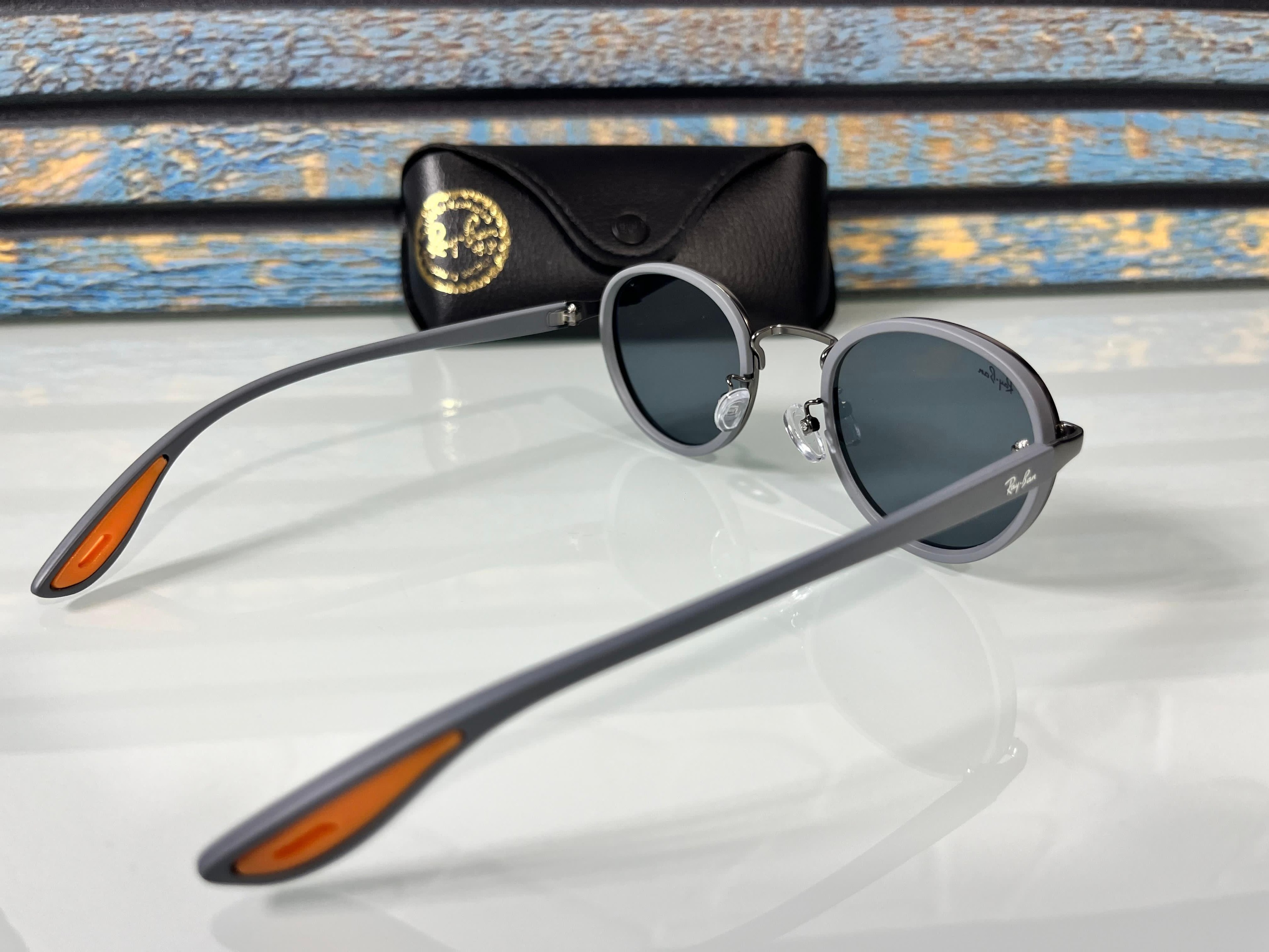 Ray-Ban Ferrari Erkek Gri Yuvarlak Güneş Gözlüğü