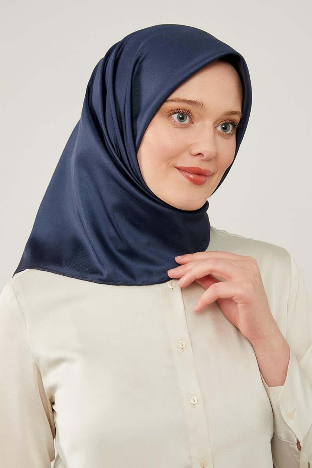 Lacivert Düz Twill Eşarp