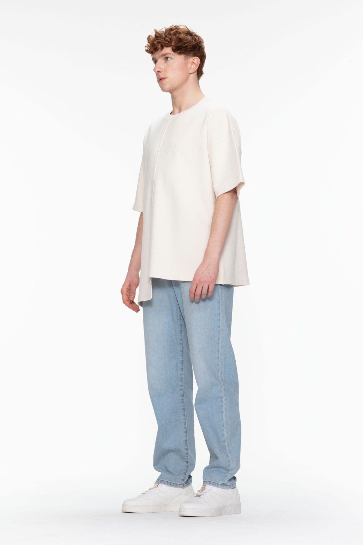 "Oversize & Overcut" T-Shirt