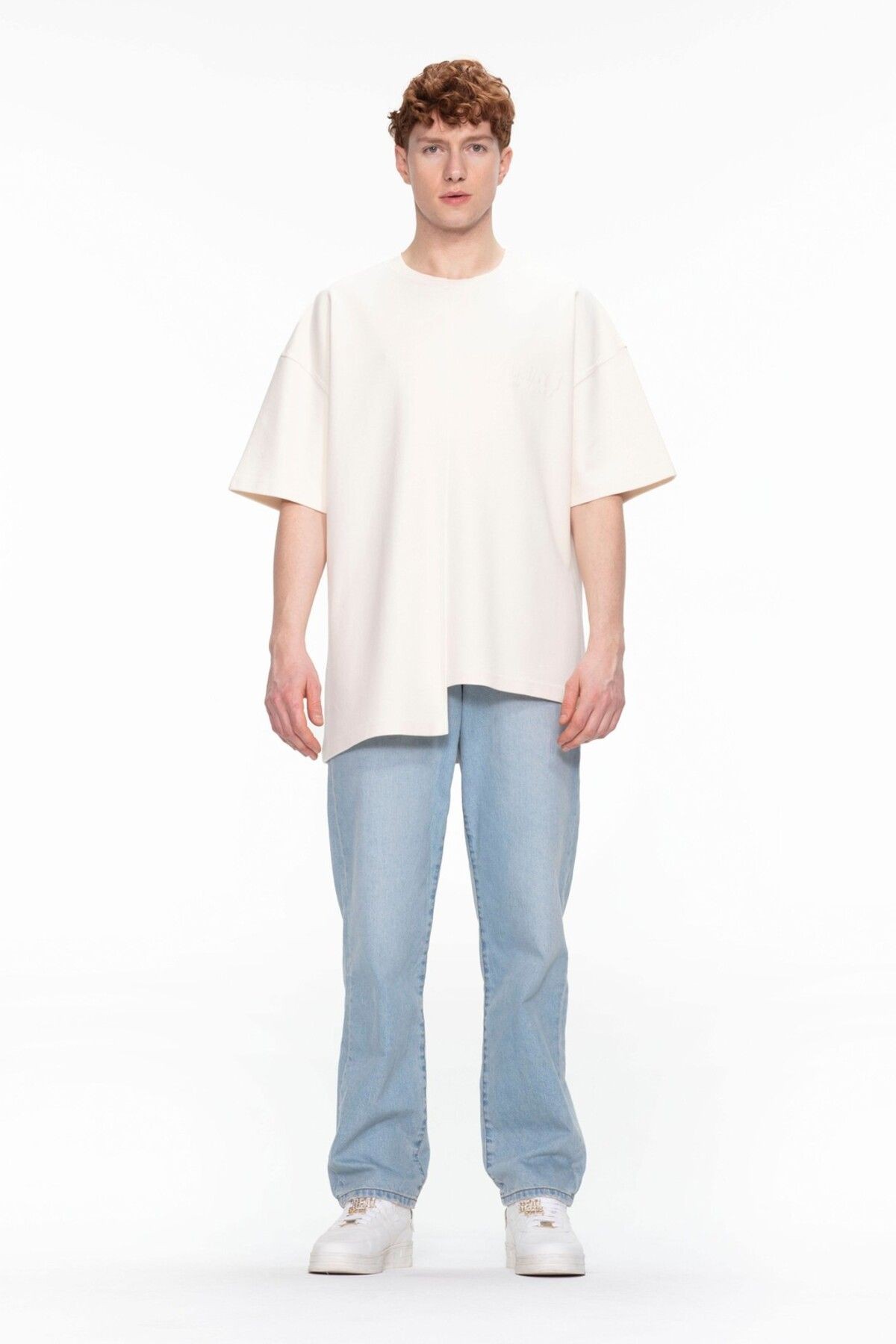 "Oversize & Overcut" T-Shirt