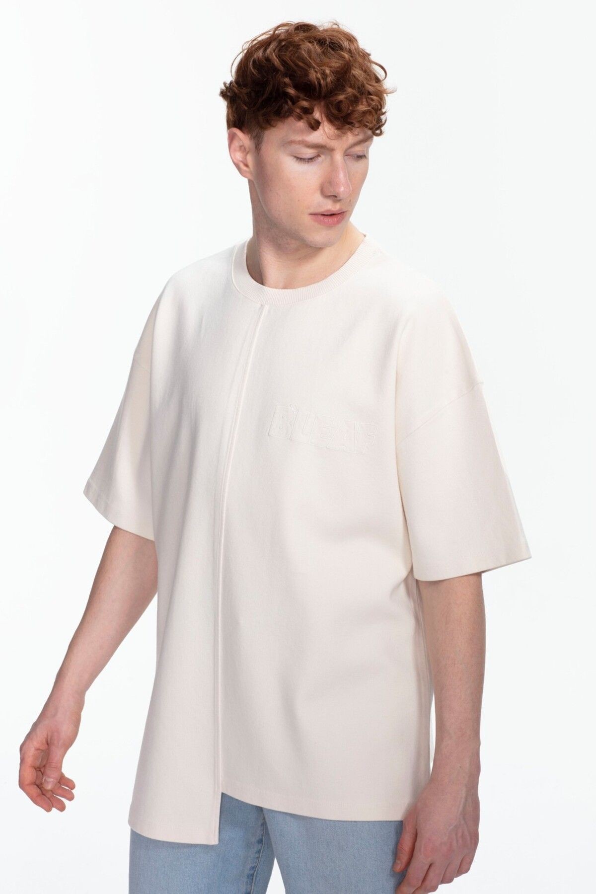 "Oversize & Overcut" T-Shirt