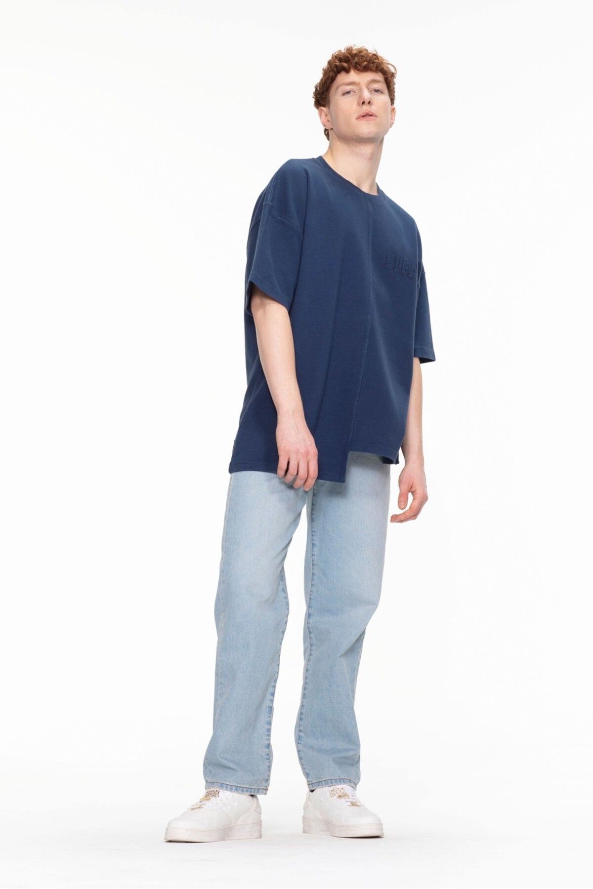 "Oversize & Overcut" T-Shirt