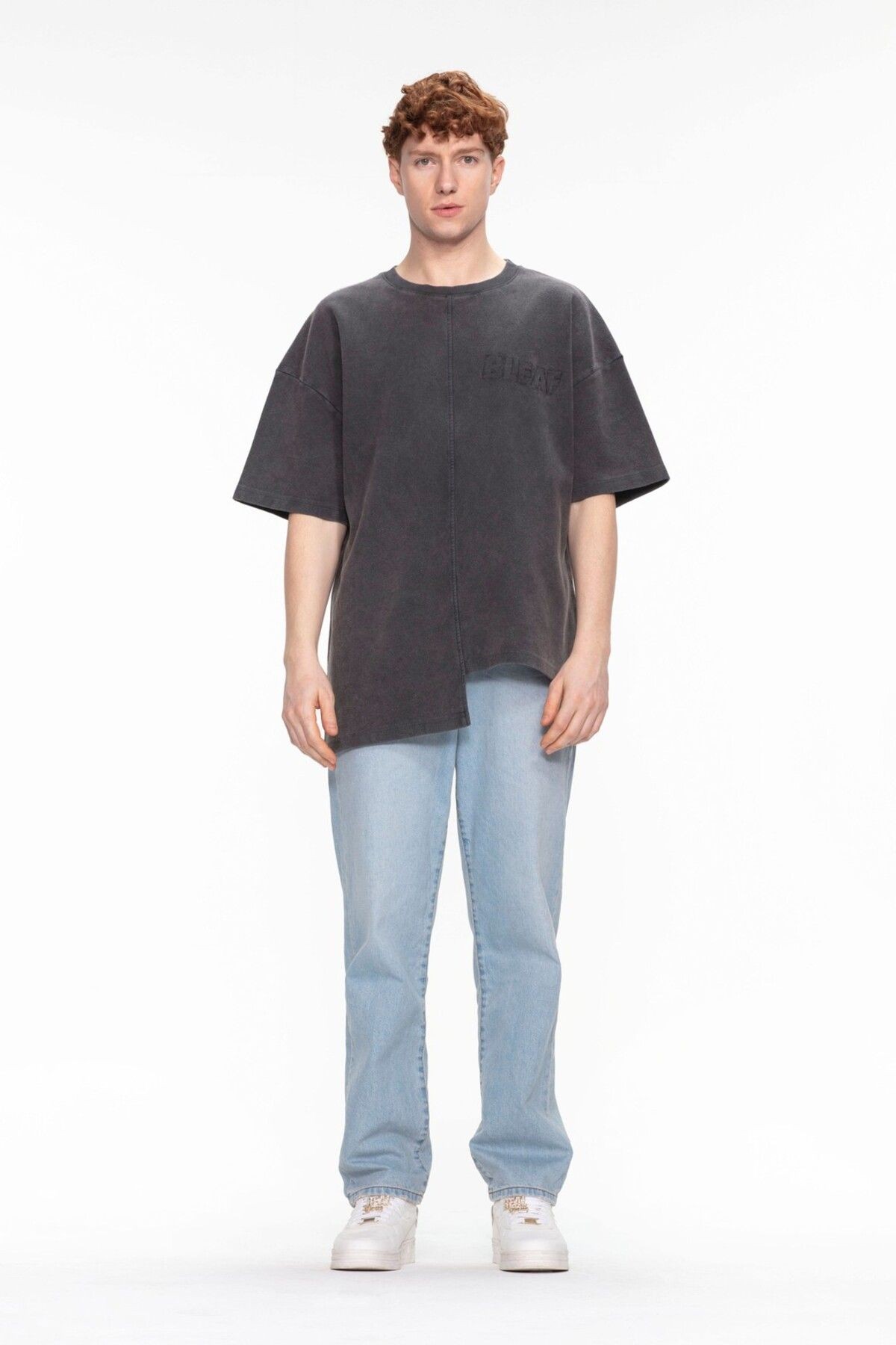 "Oversize & Overcut" T-Shirt