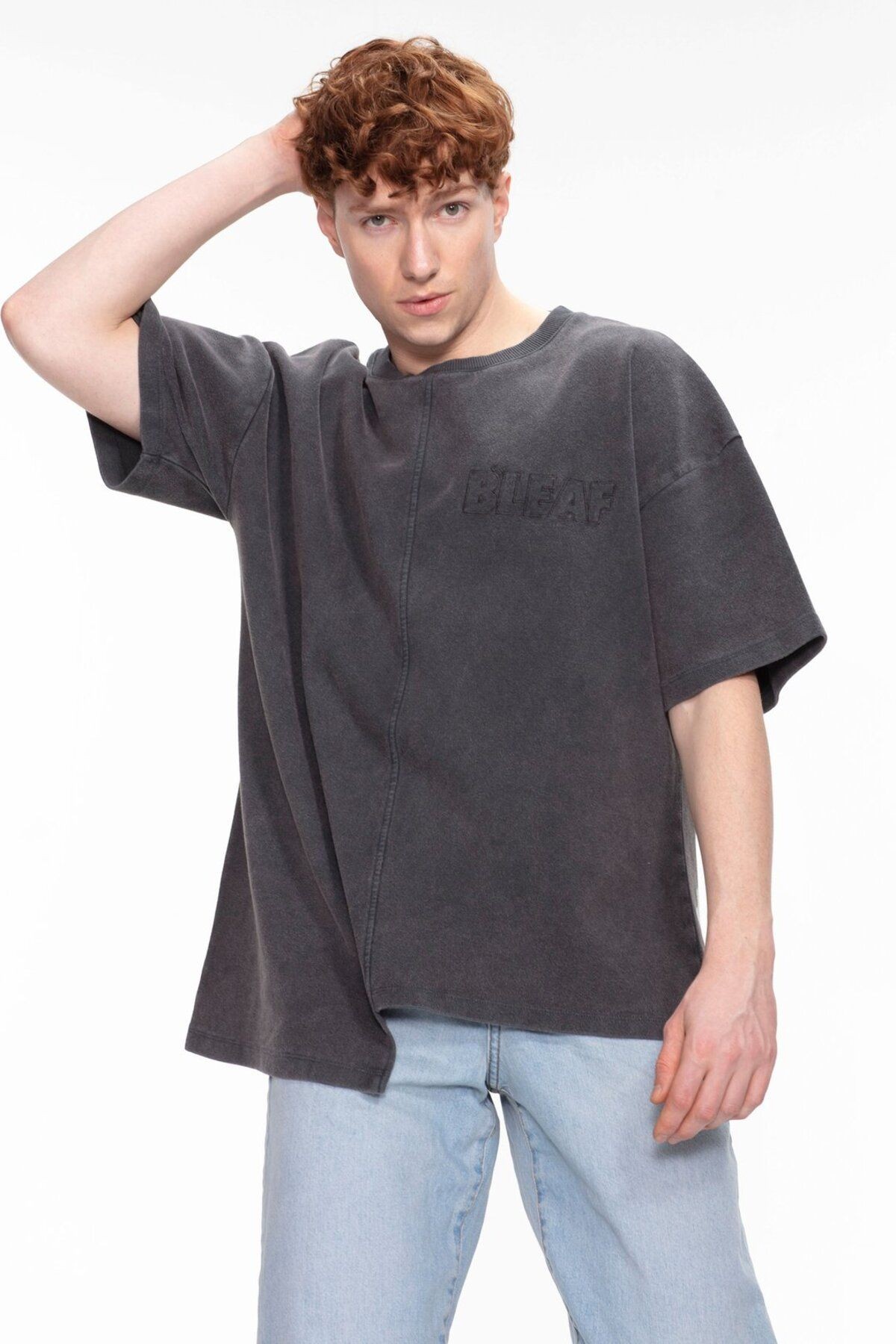 "Oversize & Overcut" T-Shirt