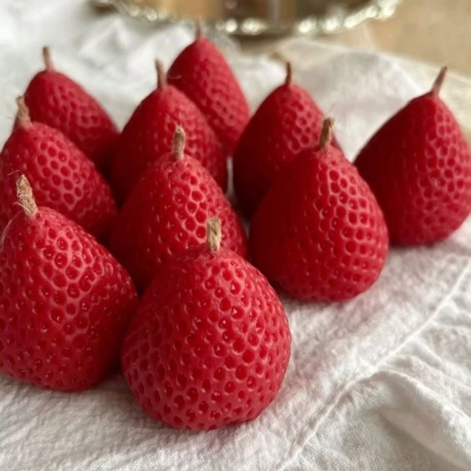 Strawberry Candle