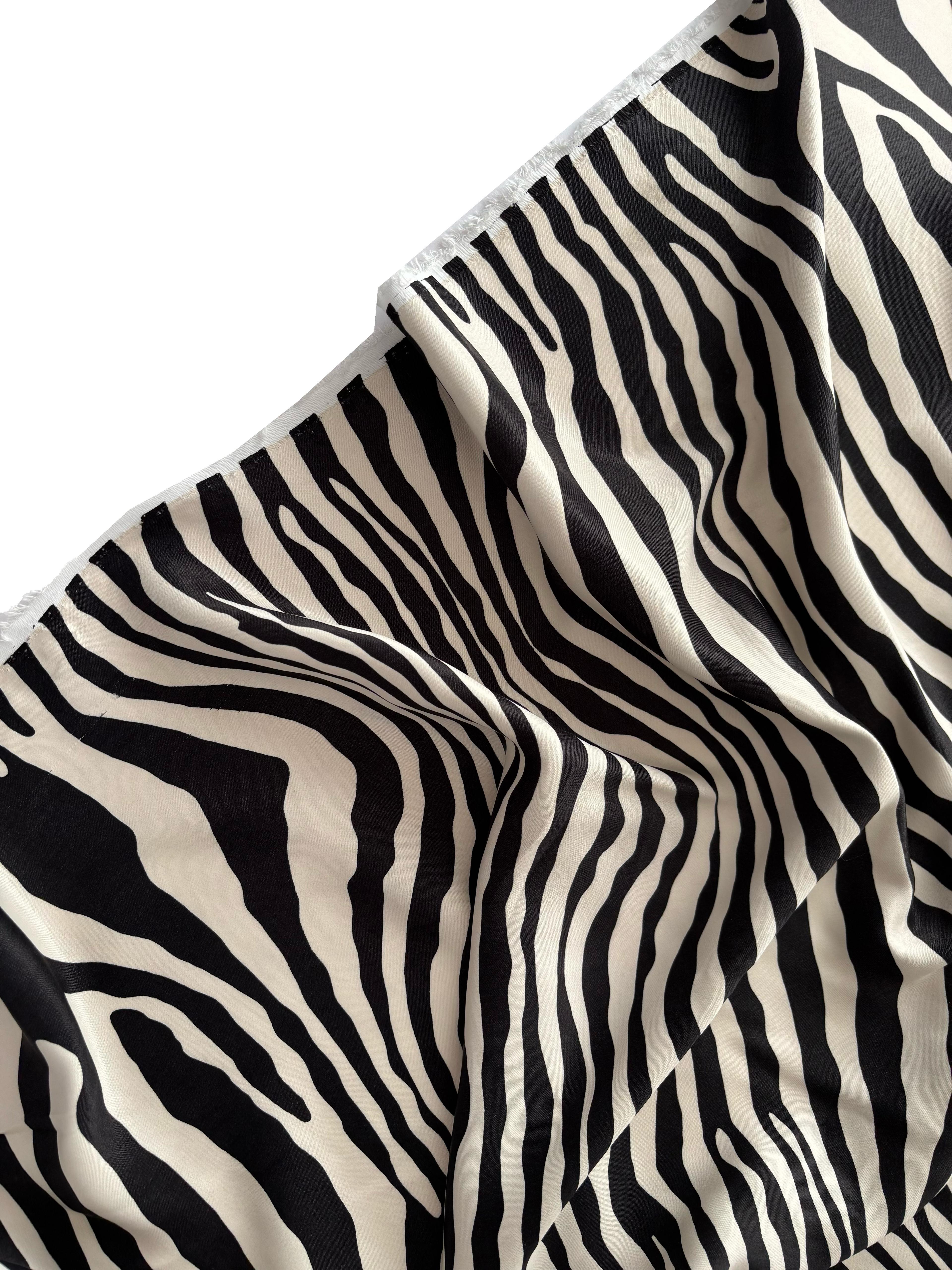 Floş Viskon Kumaş Zebra Desen 