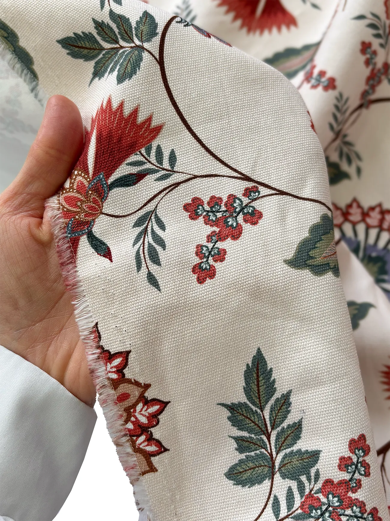 %100 Pamuk Etnik Çiçek Desenli Kanvas Kumaş 