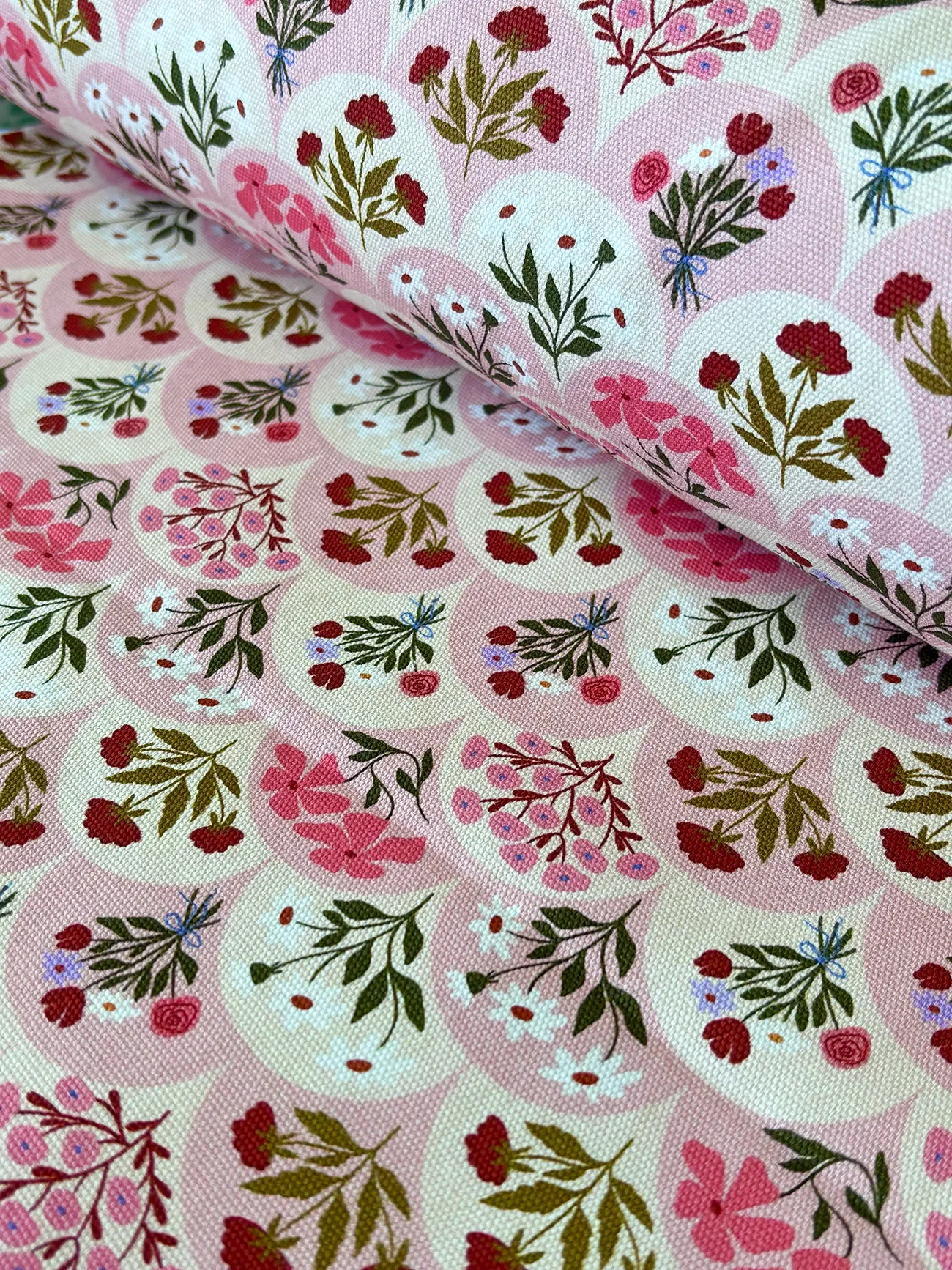 %100 Pamuk Pembe Buklet Desen Kanvas Kumaş 