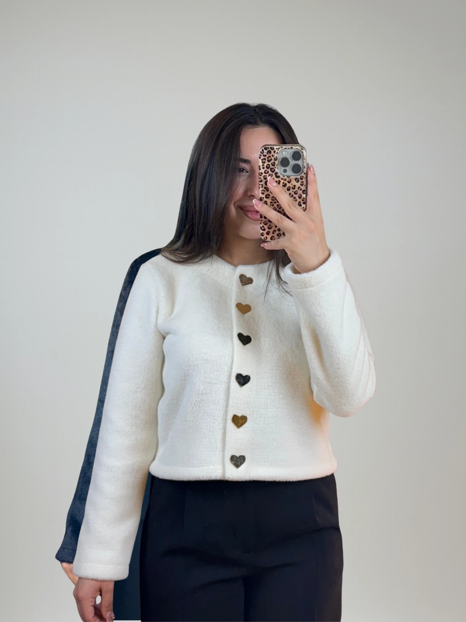 Ekru Kalp Düğmeli Hırka