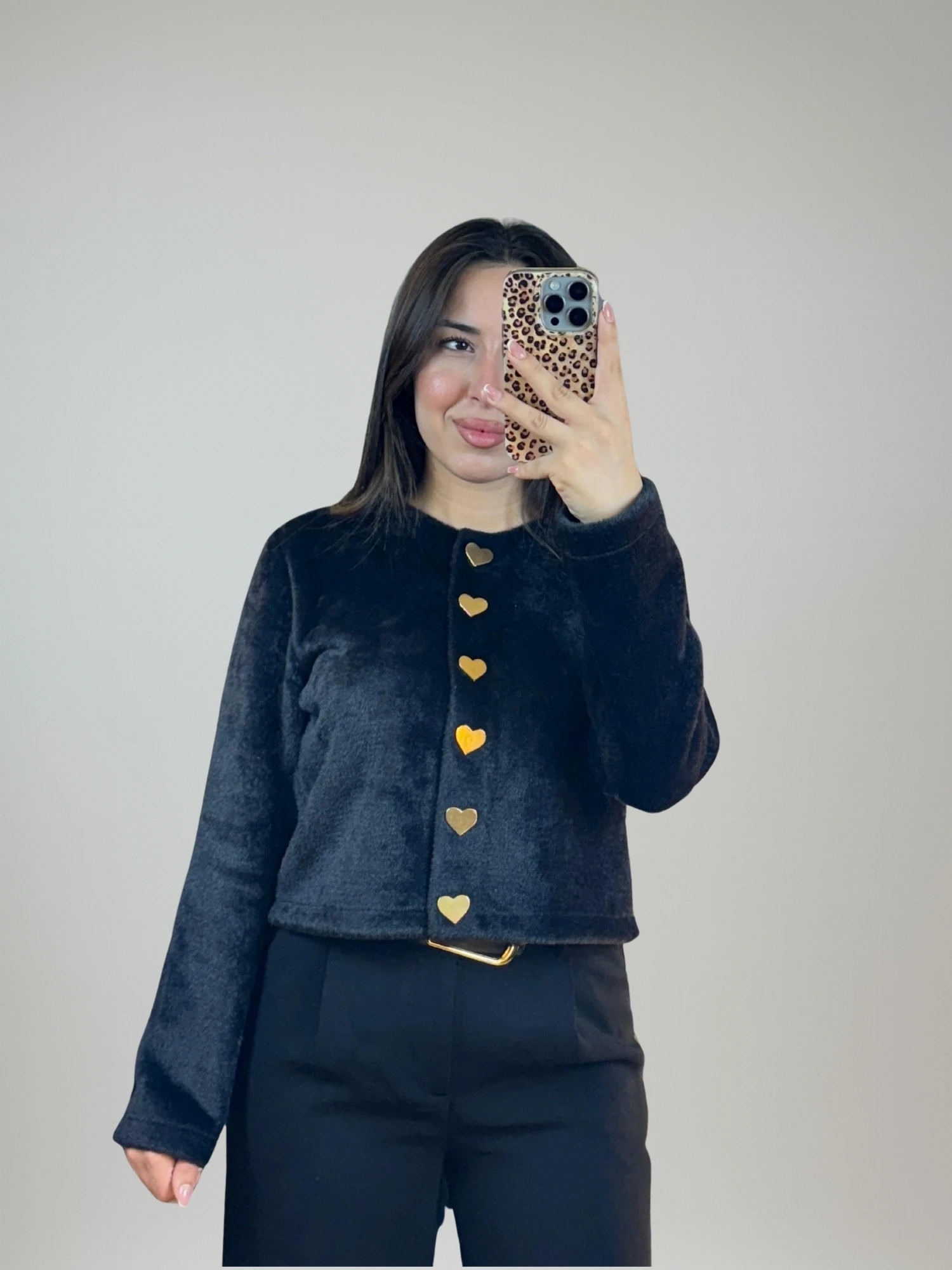 Siyah Kalp Düğmeli Hırka 