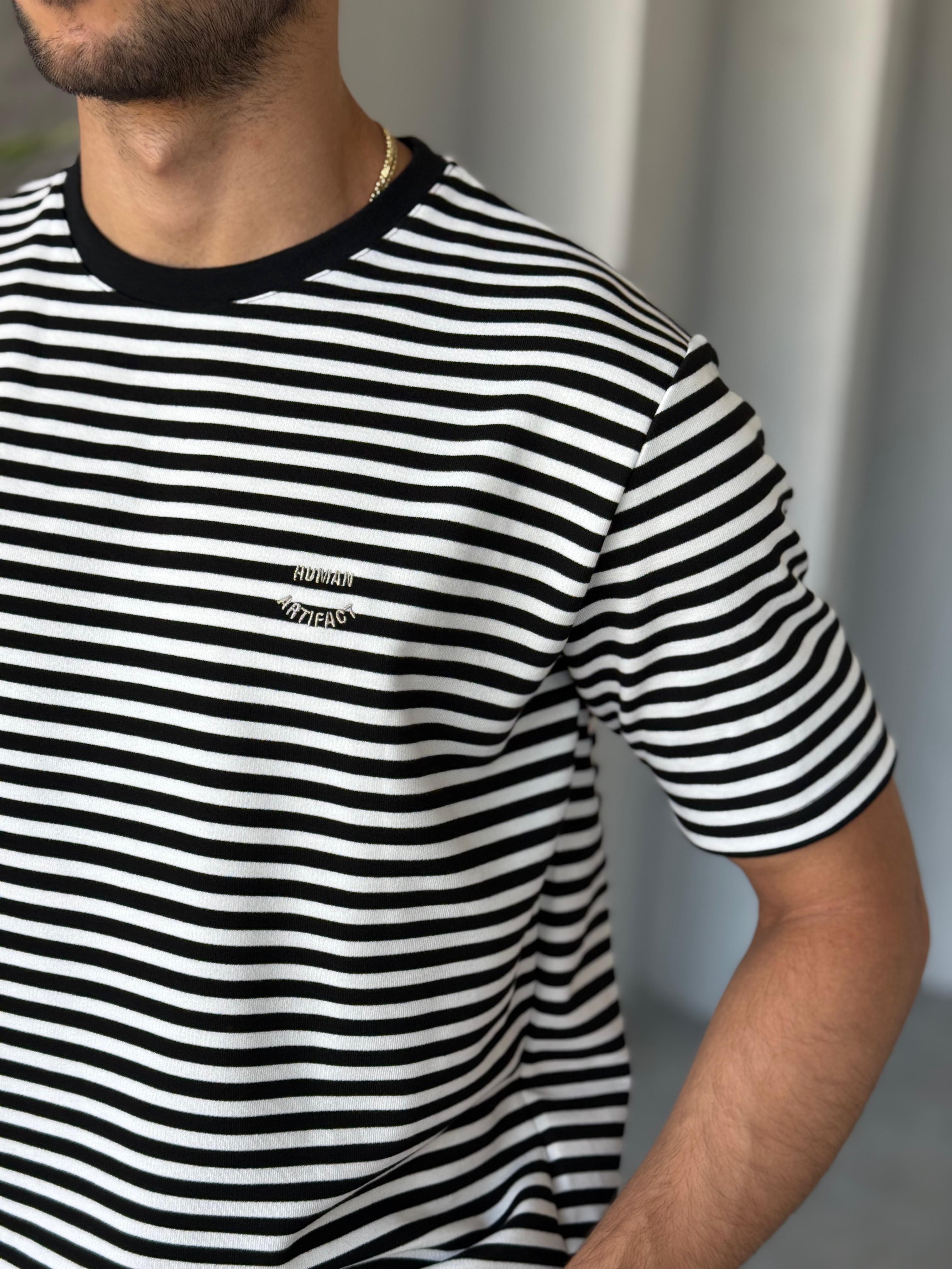 T2527 Çizgili Nakış Detay T-shirt Siyah-Beyaz