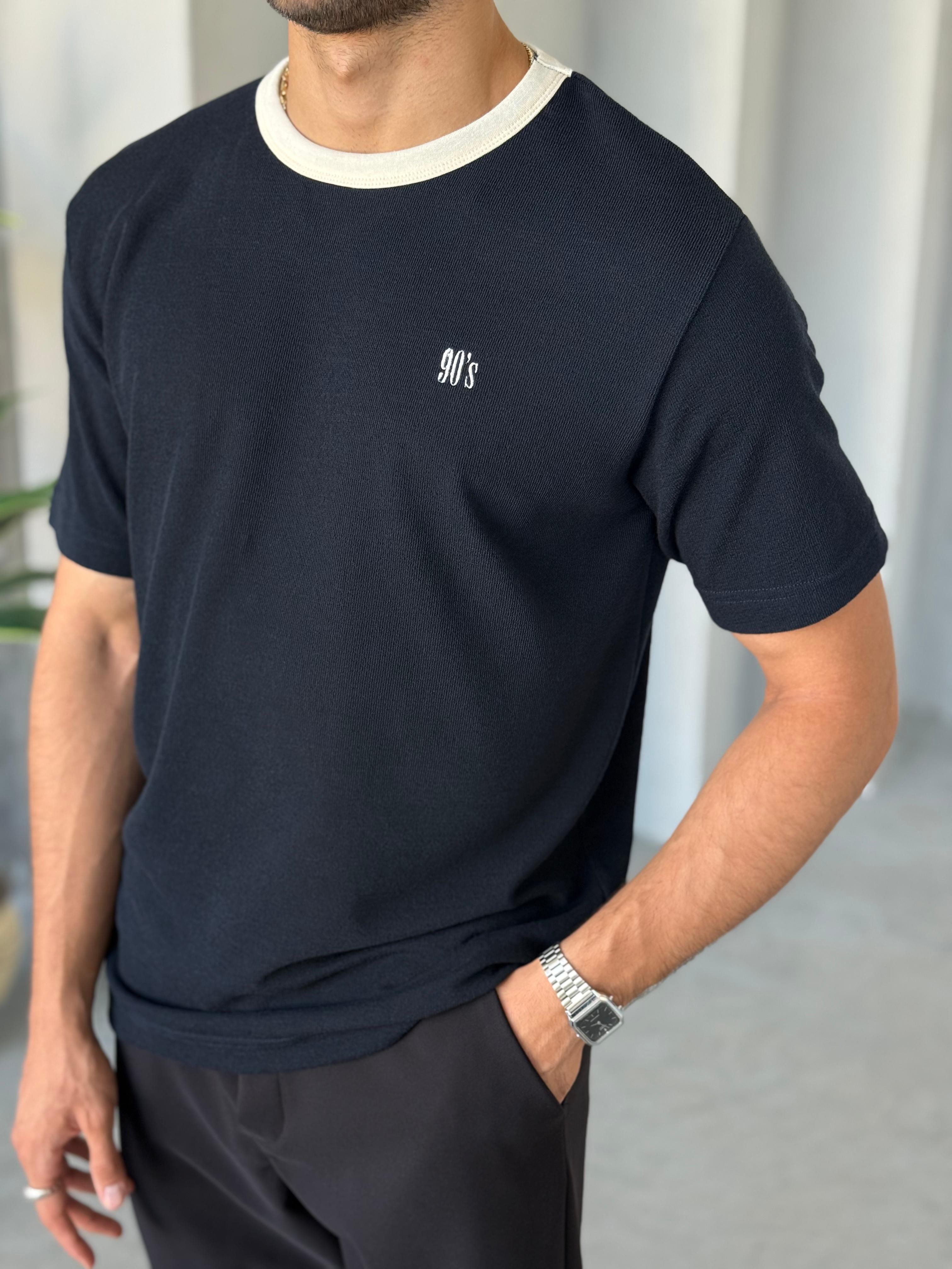 T7661 90’s nakışlı T-shirt Lacivert