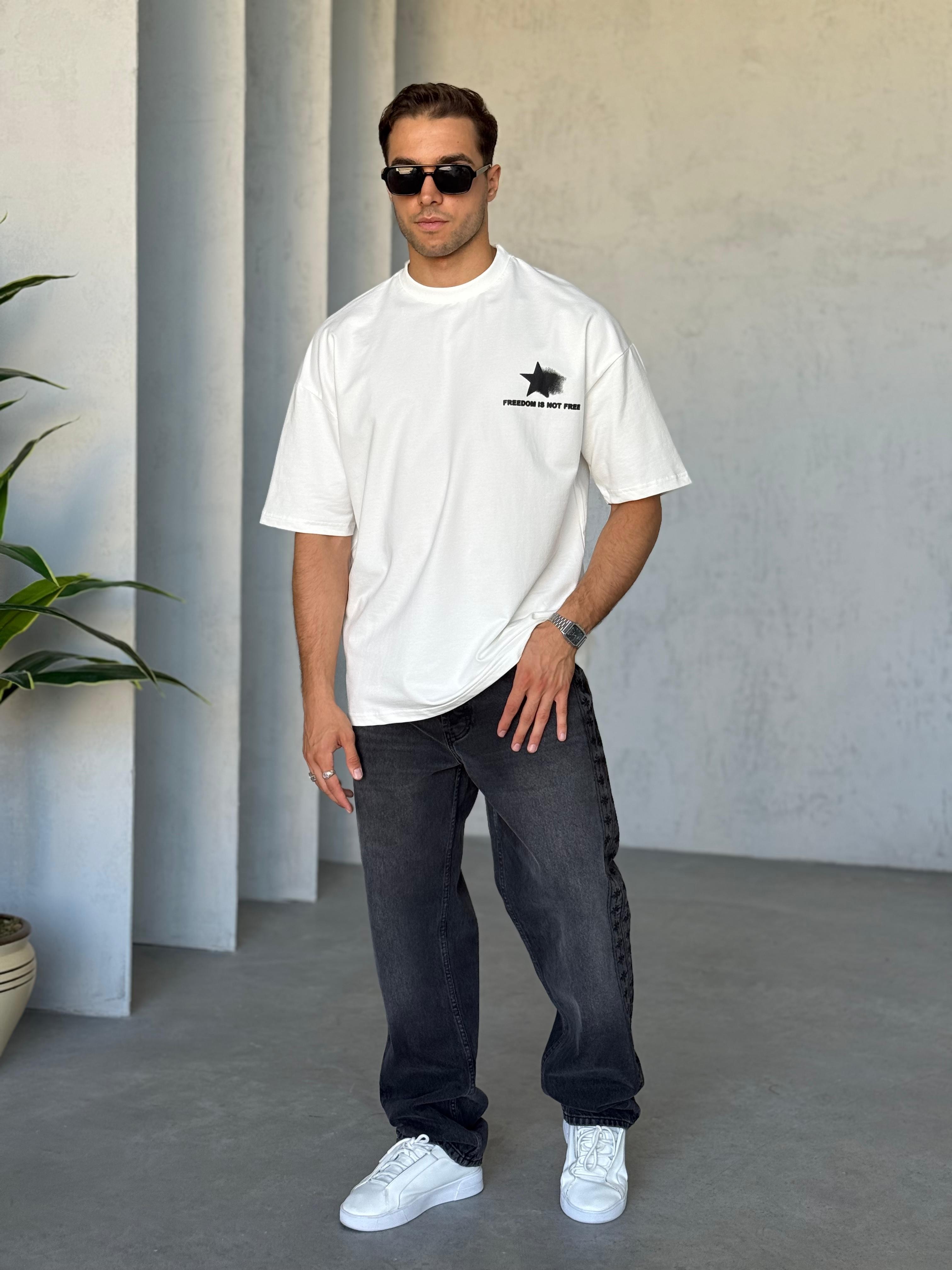 T6010 Yıldız Baskılı Yıkamalı Oversize T-shirt Beyaz