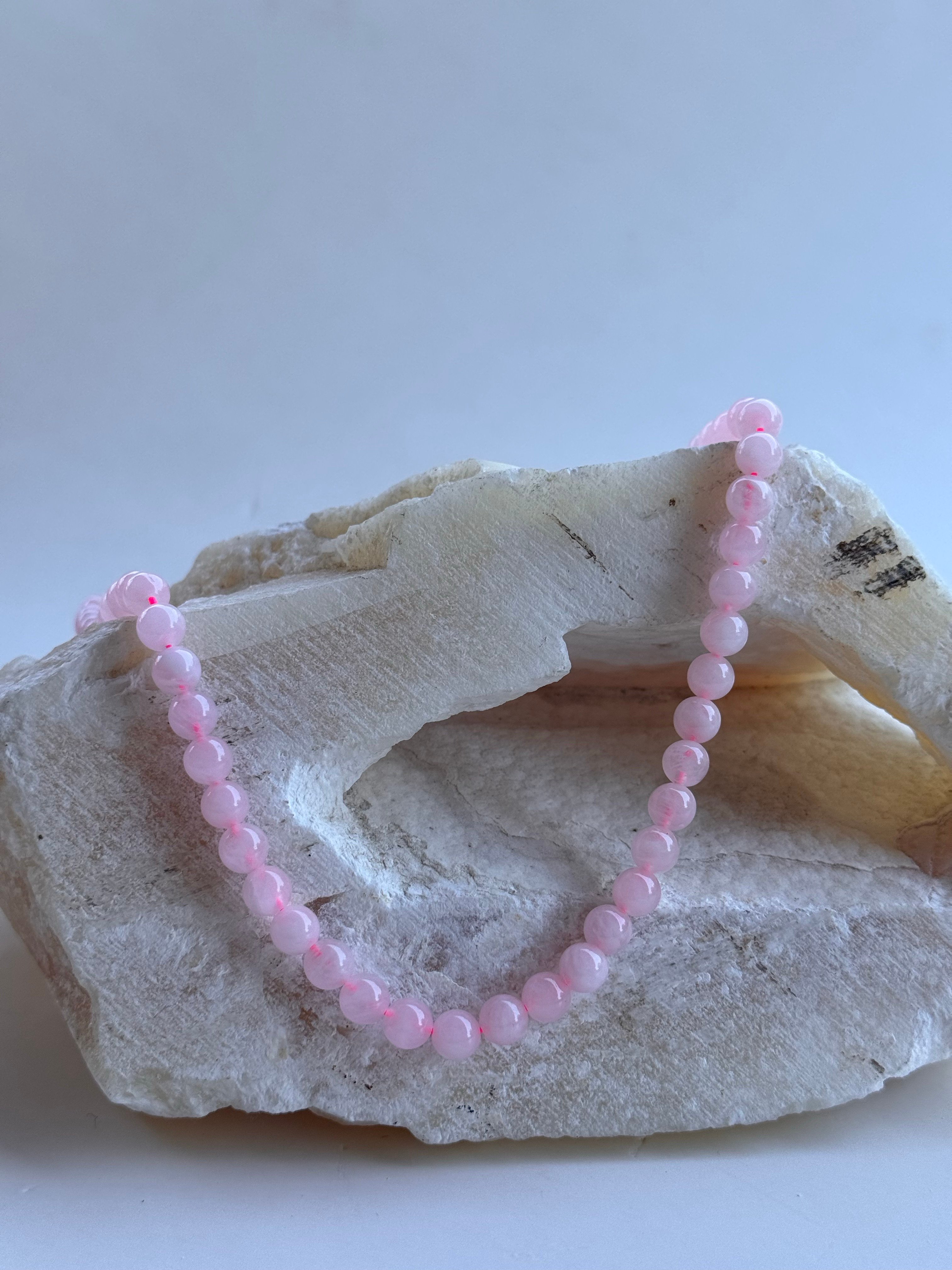 Pembe Kuvars Doğal Taş Kolye