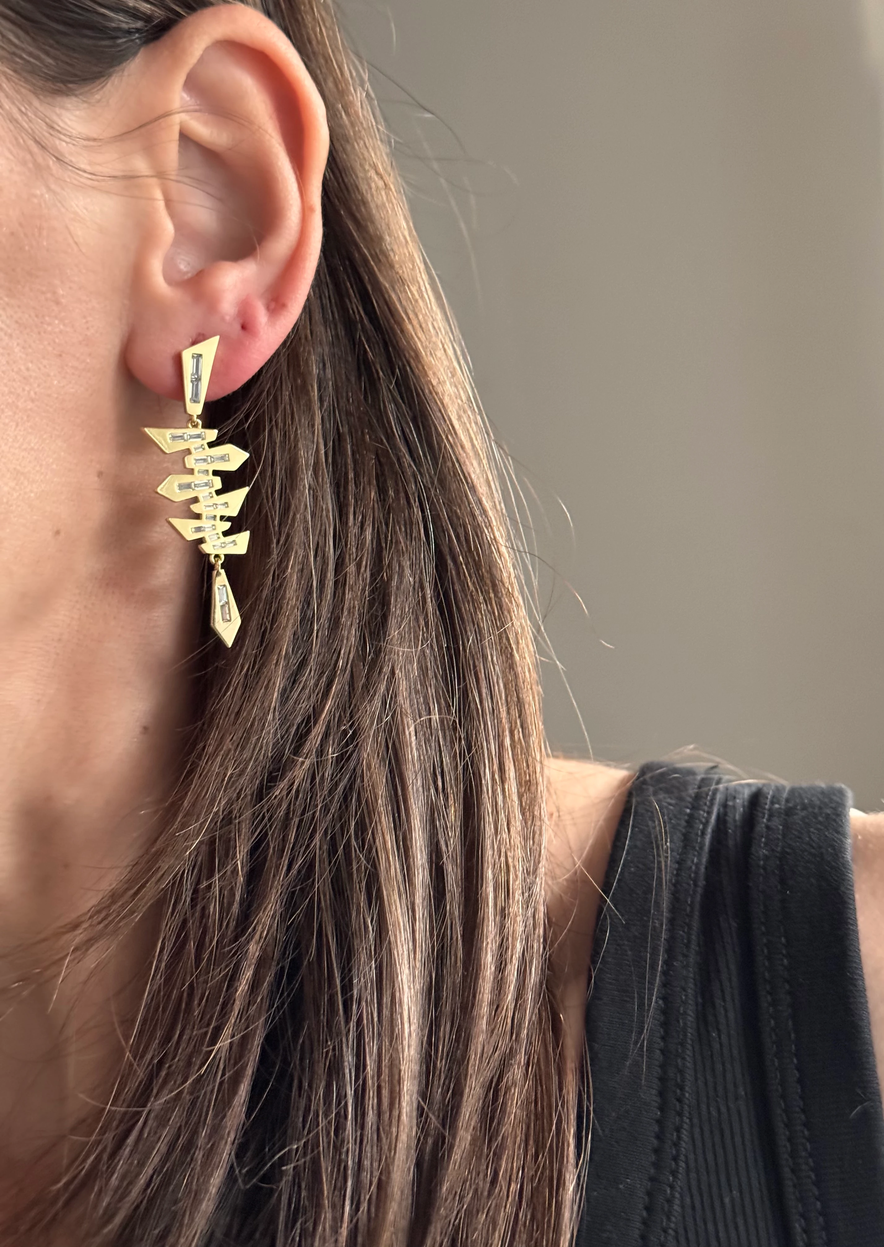 Maria Sallantılı Küpe