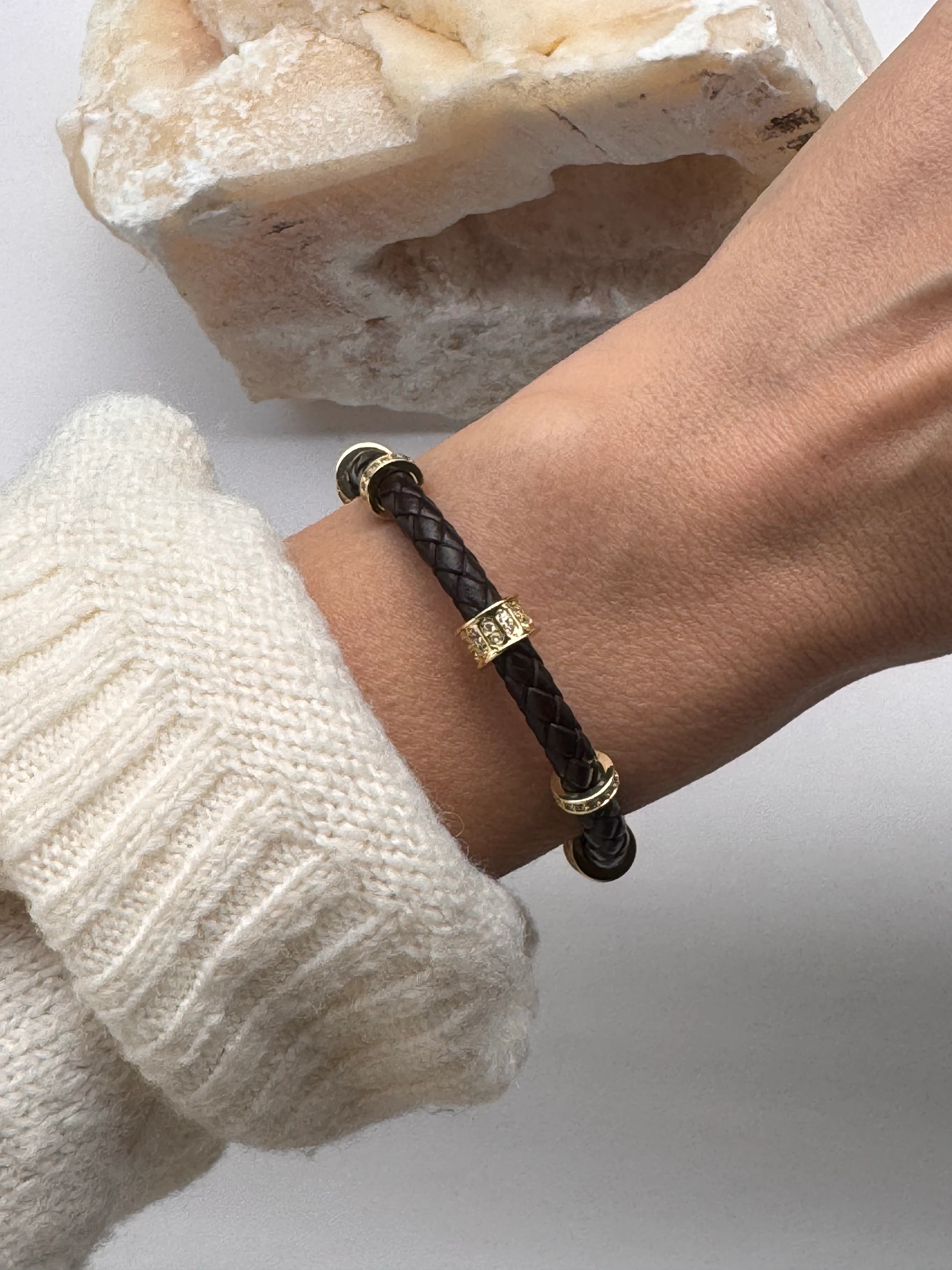 Deri Görünümlü Bileklik