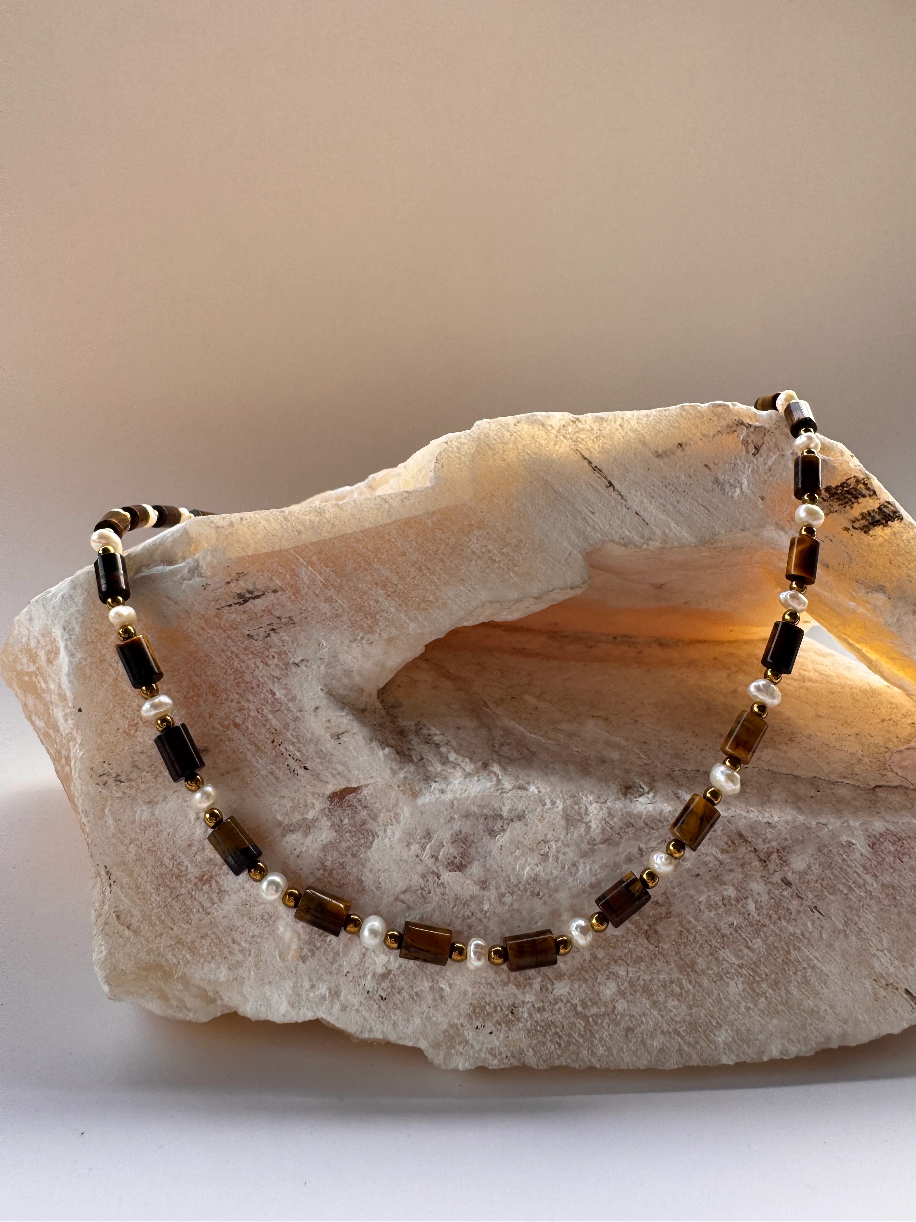 Kaplan Gözü( Yenilenme, Girişimcilik) Tasarım Kolye