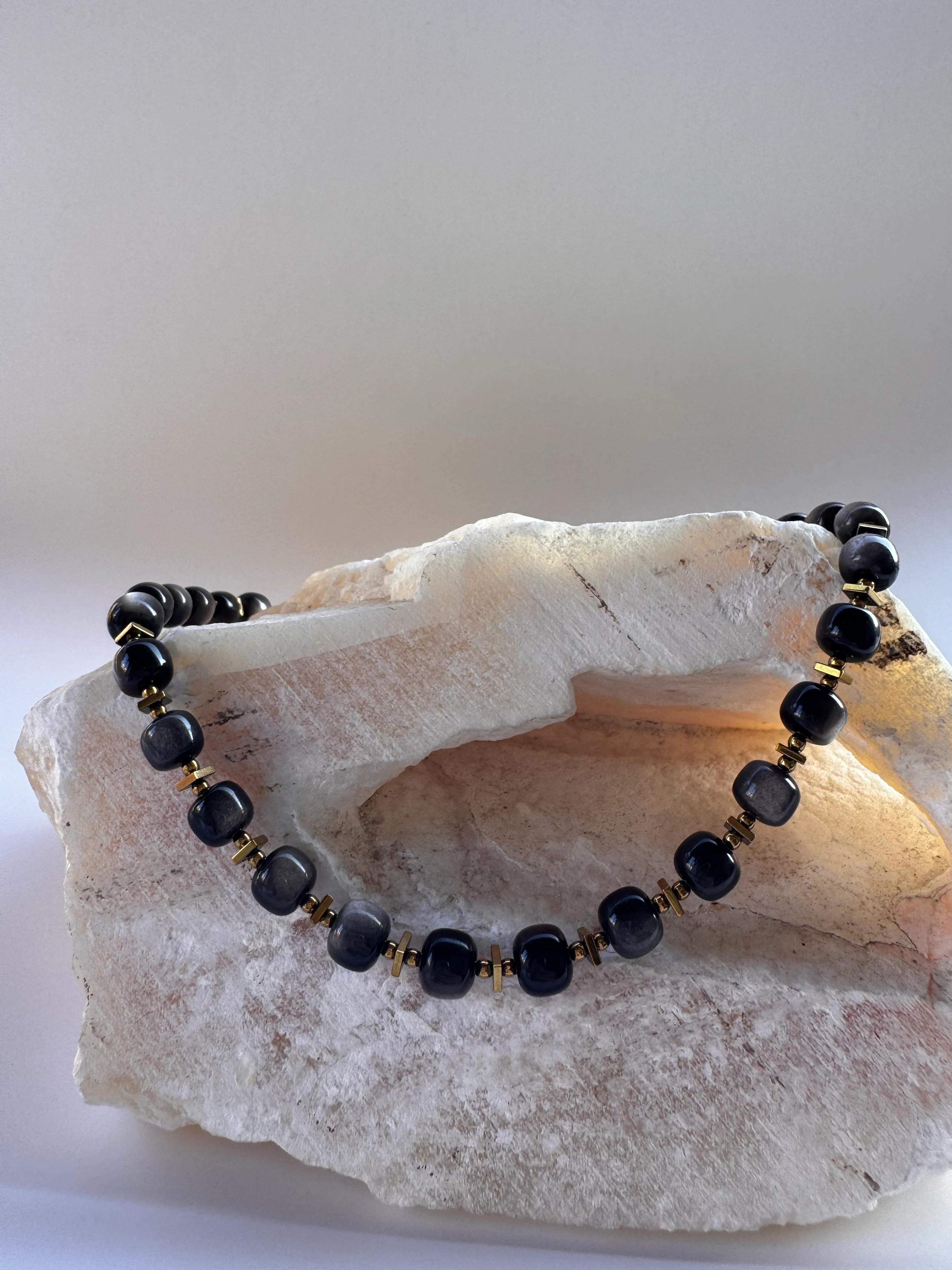 Obsidyen ( En güçlü ruhsal koruma taşı) Tasarım Kolye