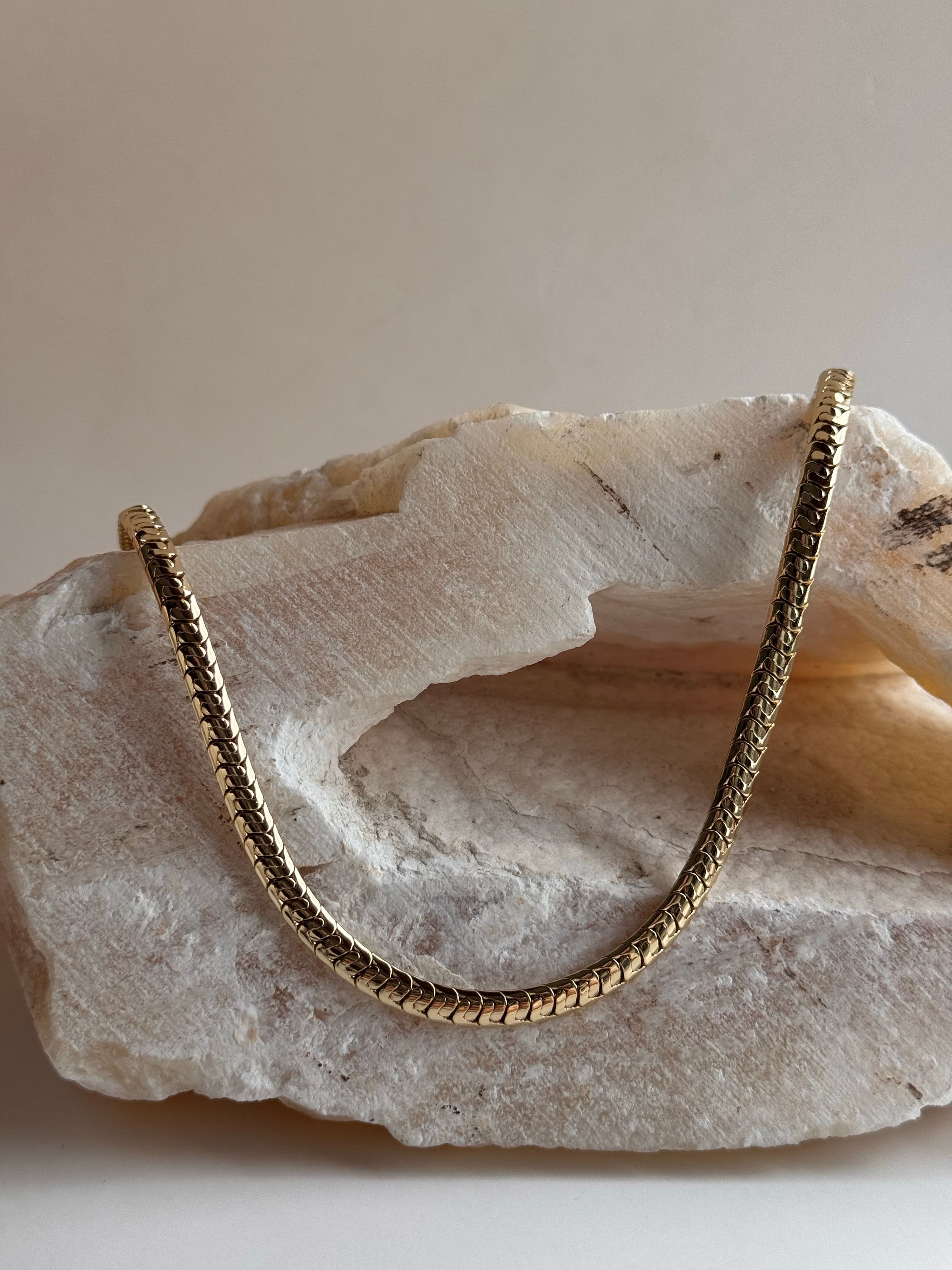 Padded Gold Kolye