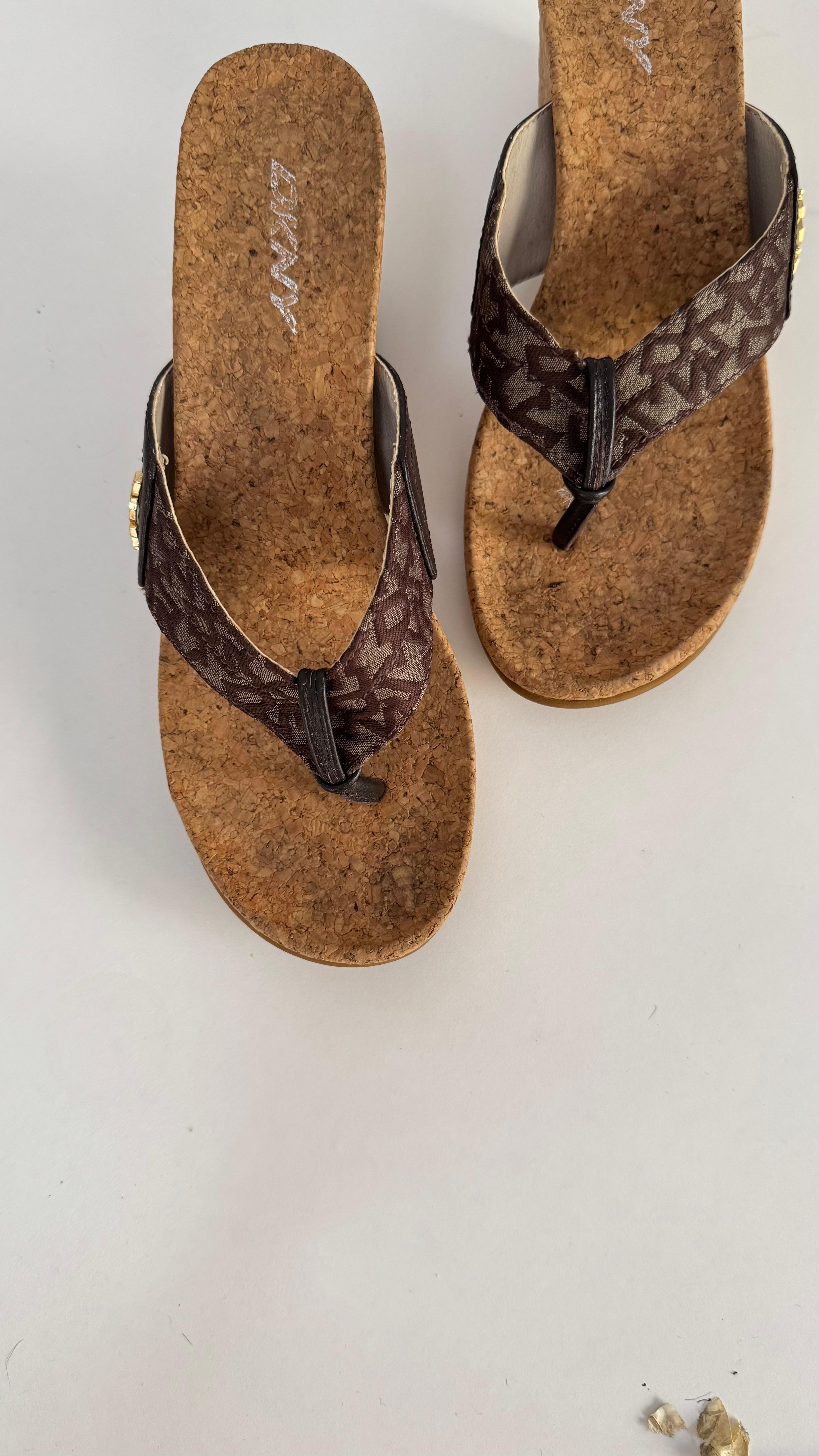 DKNY Platform Terlik 