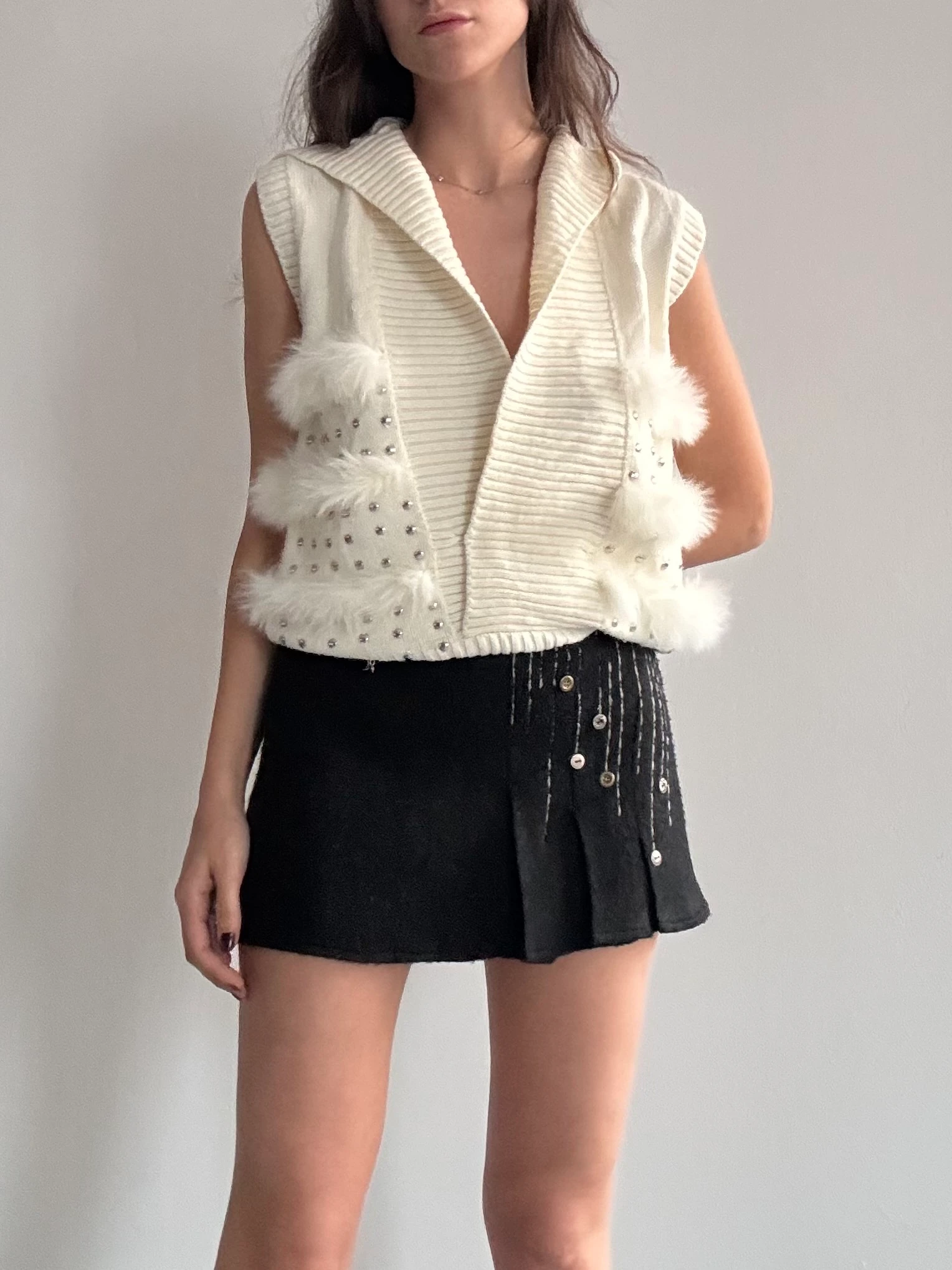 Kürk Ve Taş Detaylı Krem Triko Kazak 