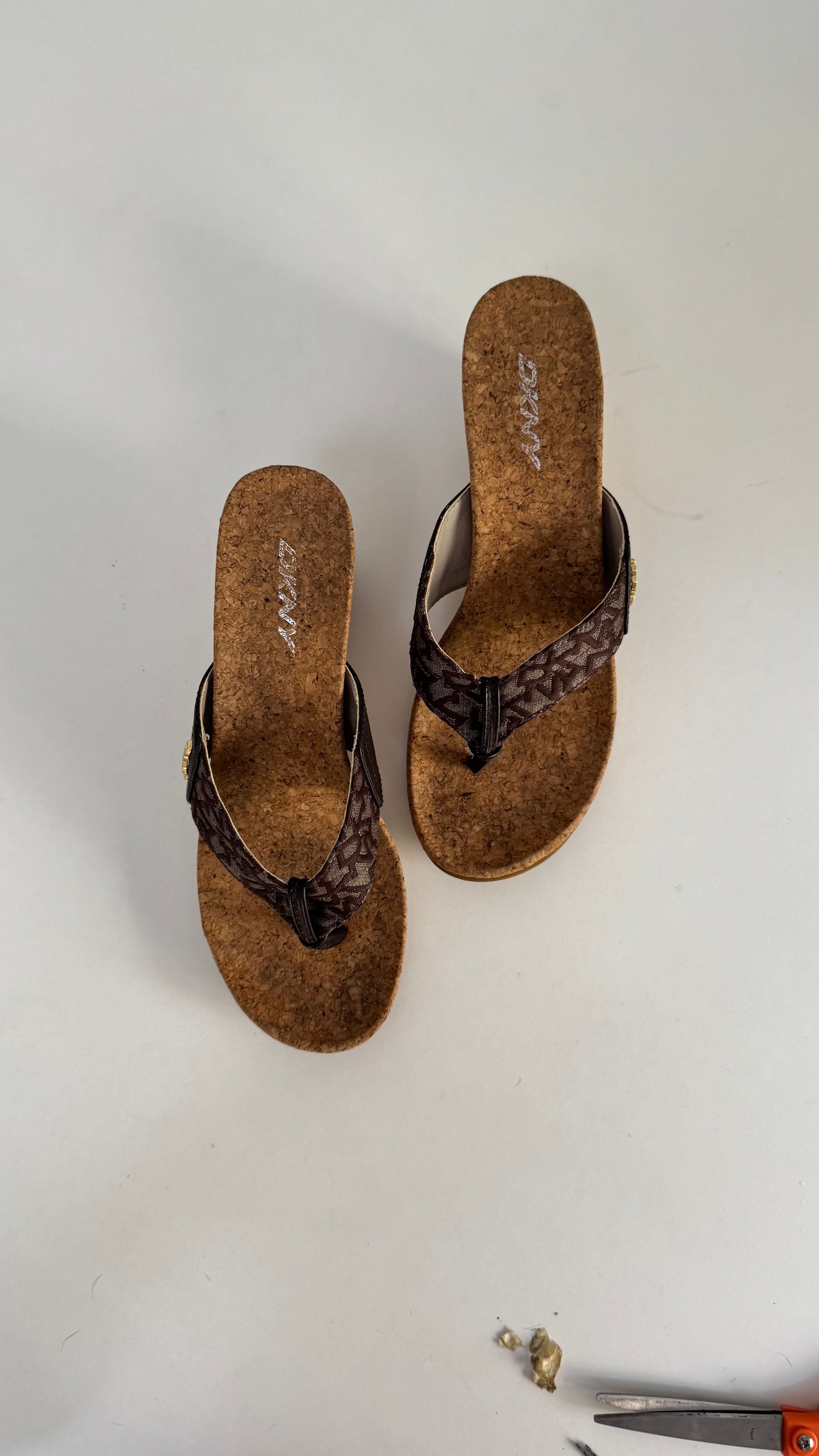 DKNY Platform Terlik 