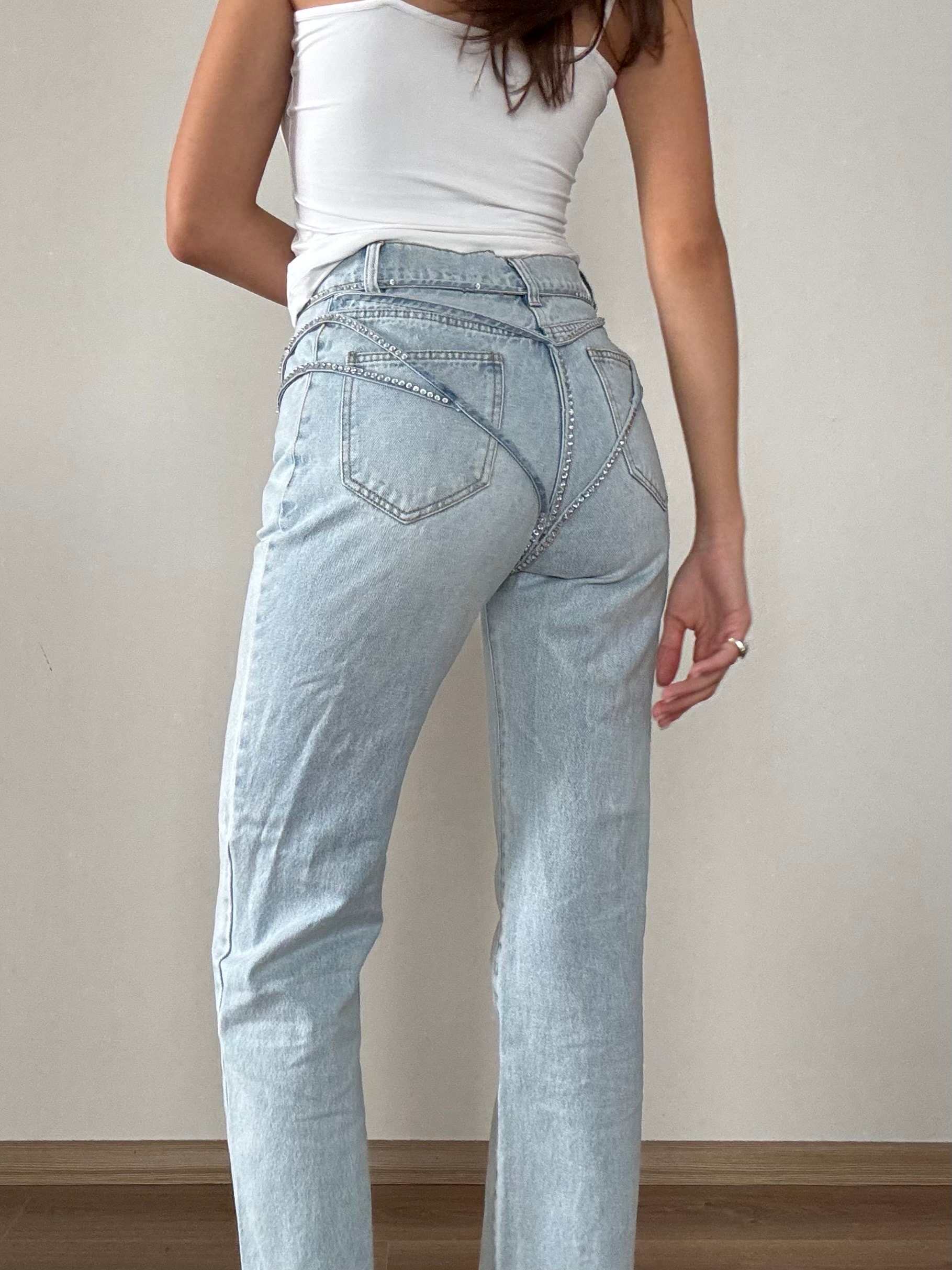 Taş Detaylı Yüksek Bel Jean 