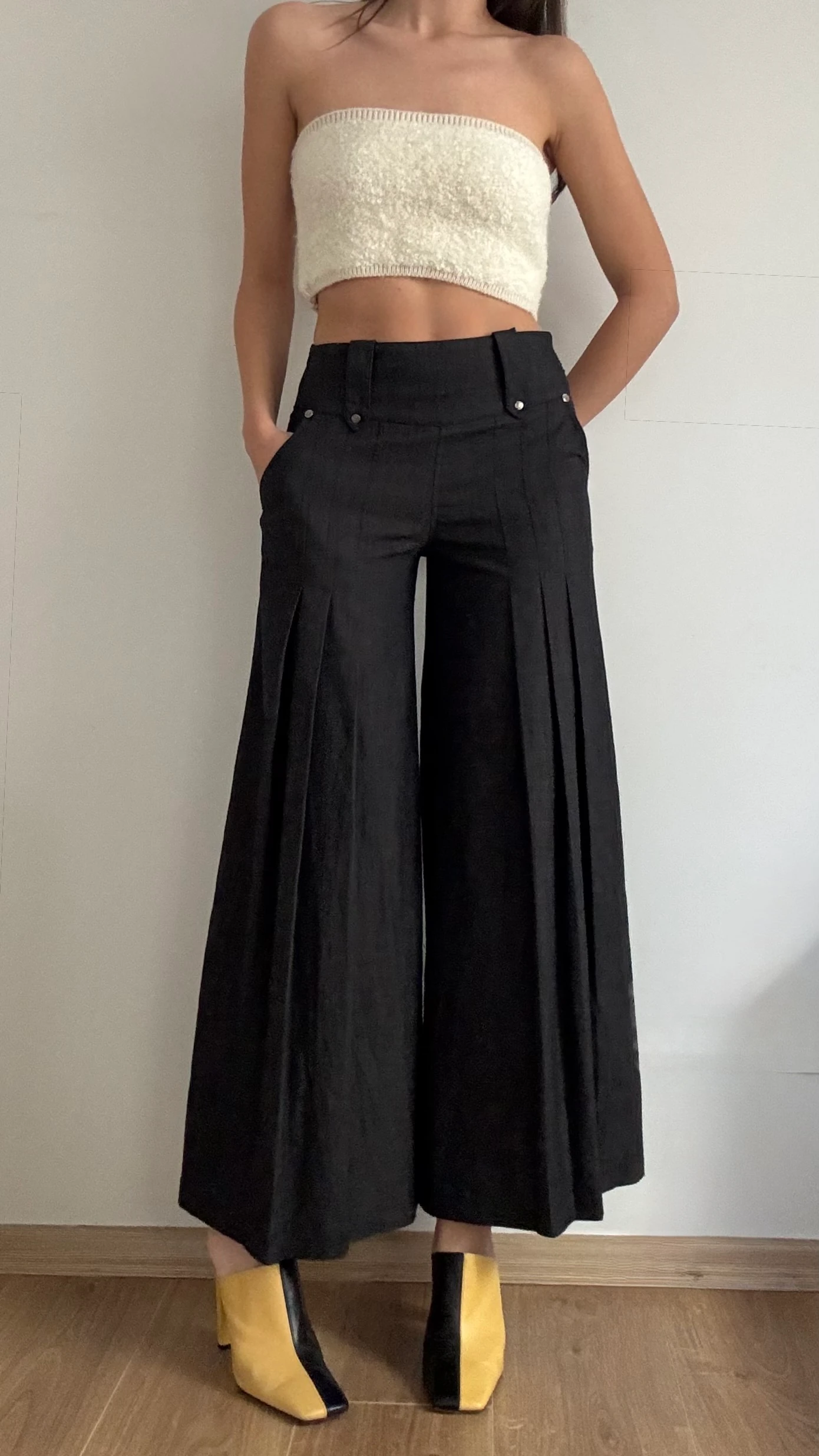 Pileli Geniş Paça Pantolon 