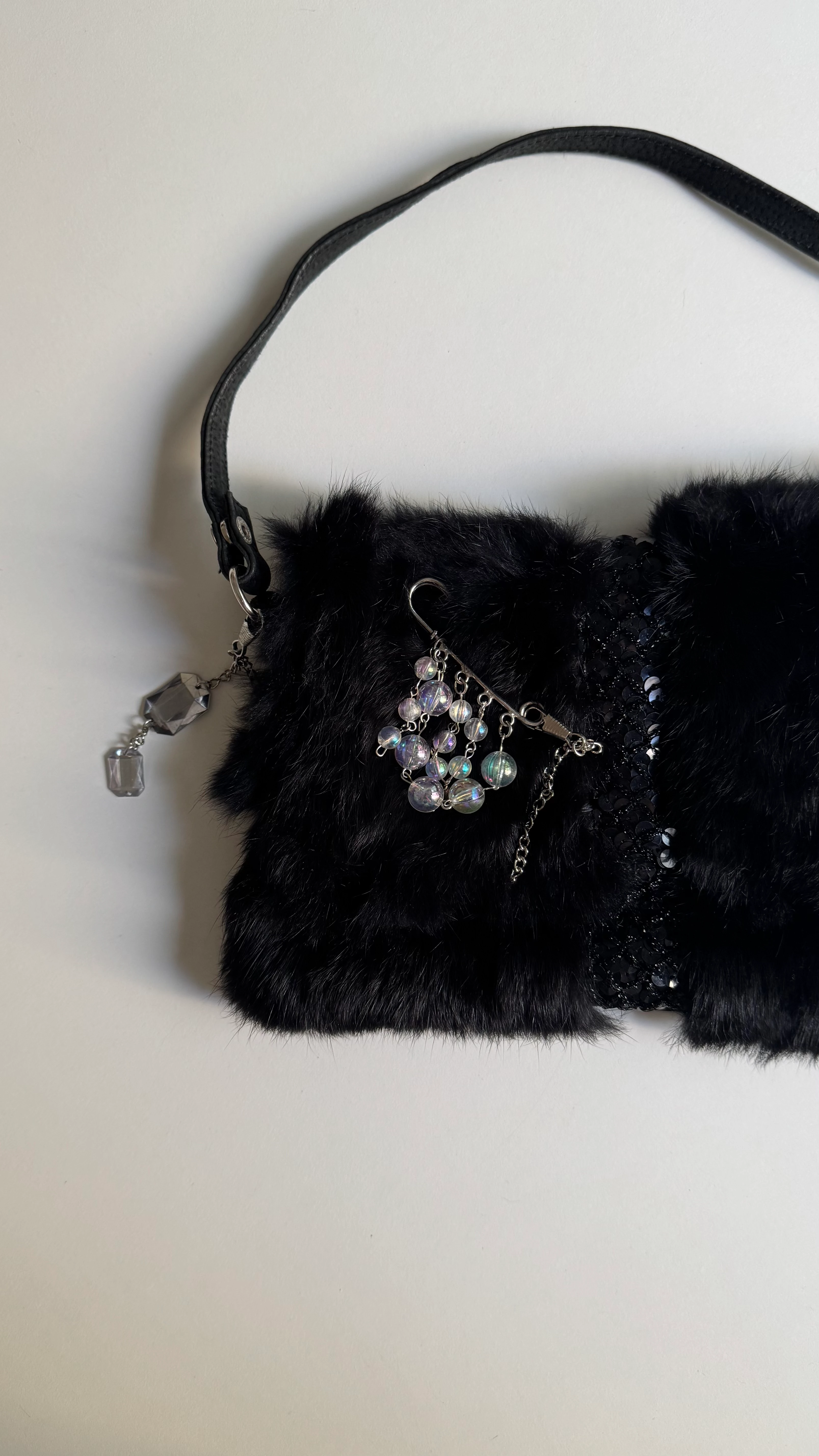 Siyah Kürklü Omuz Çantası 