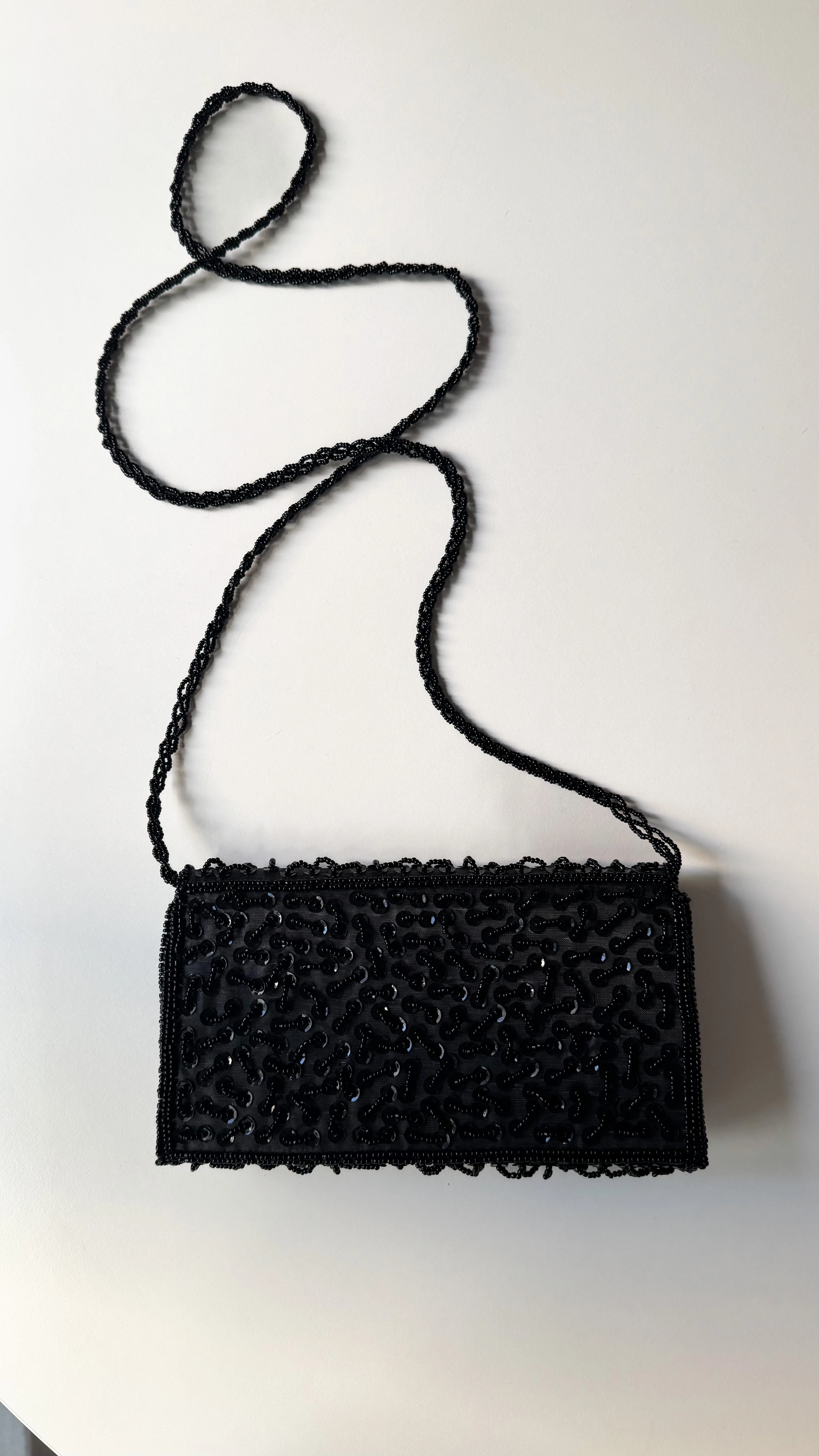Boncuk İşlemeli Siyah Çanta 