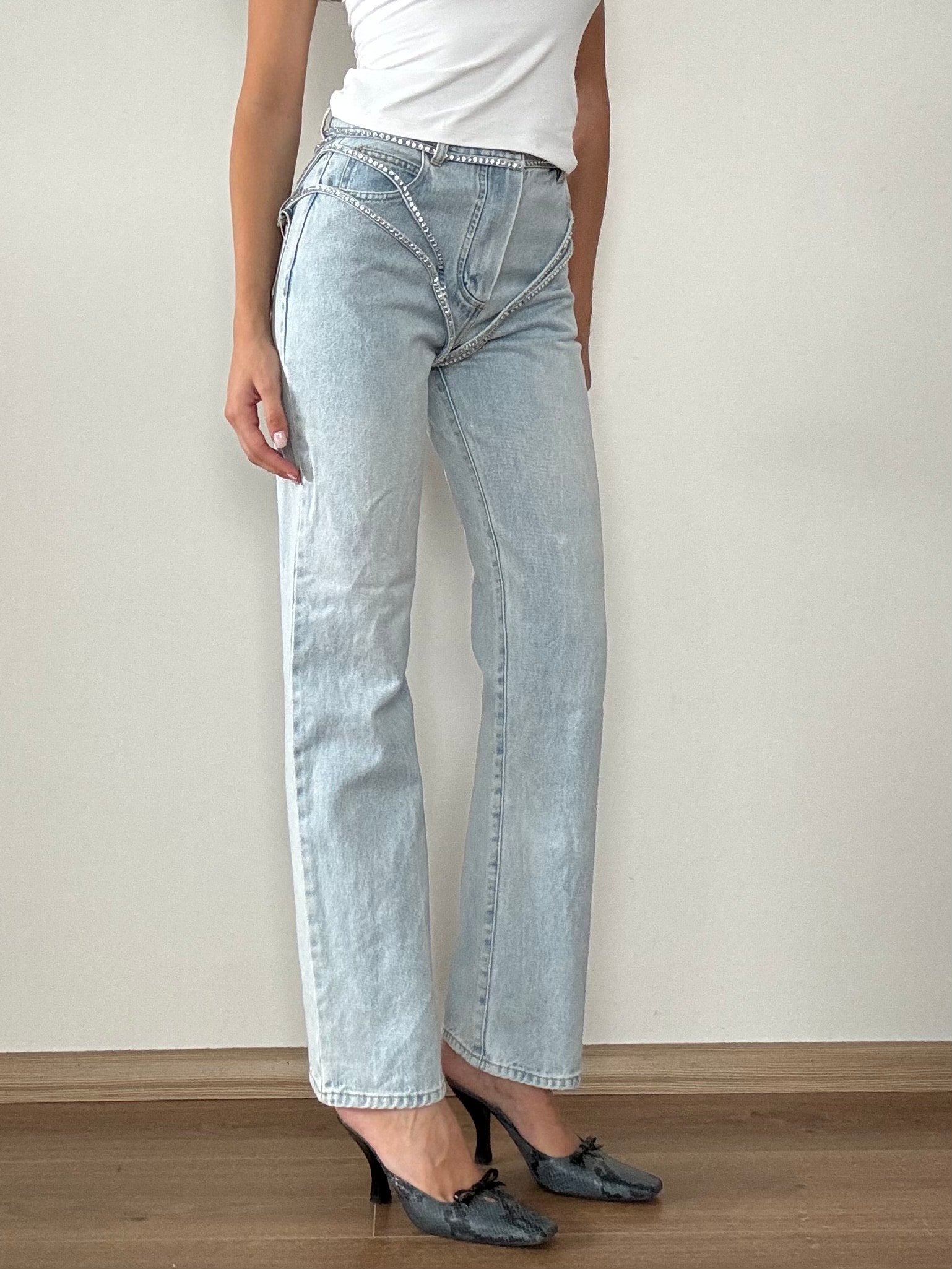 Taş Detaylı Yüksek Bel Jean 