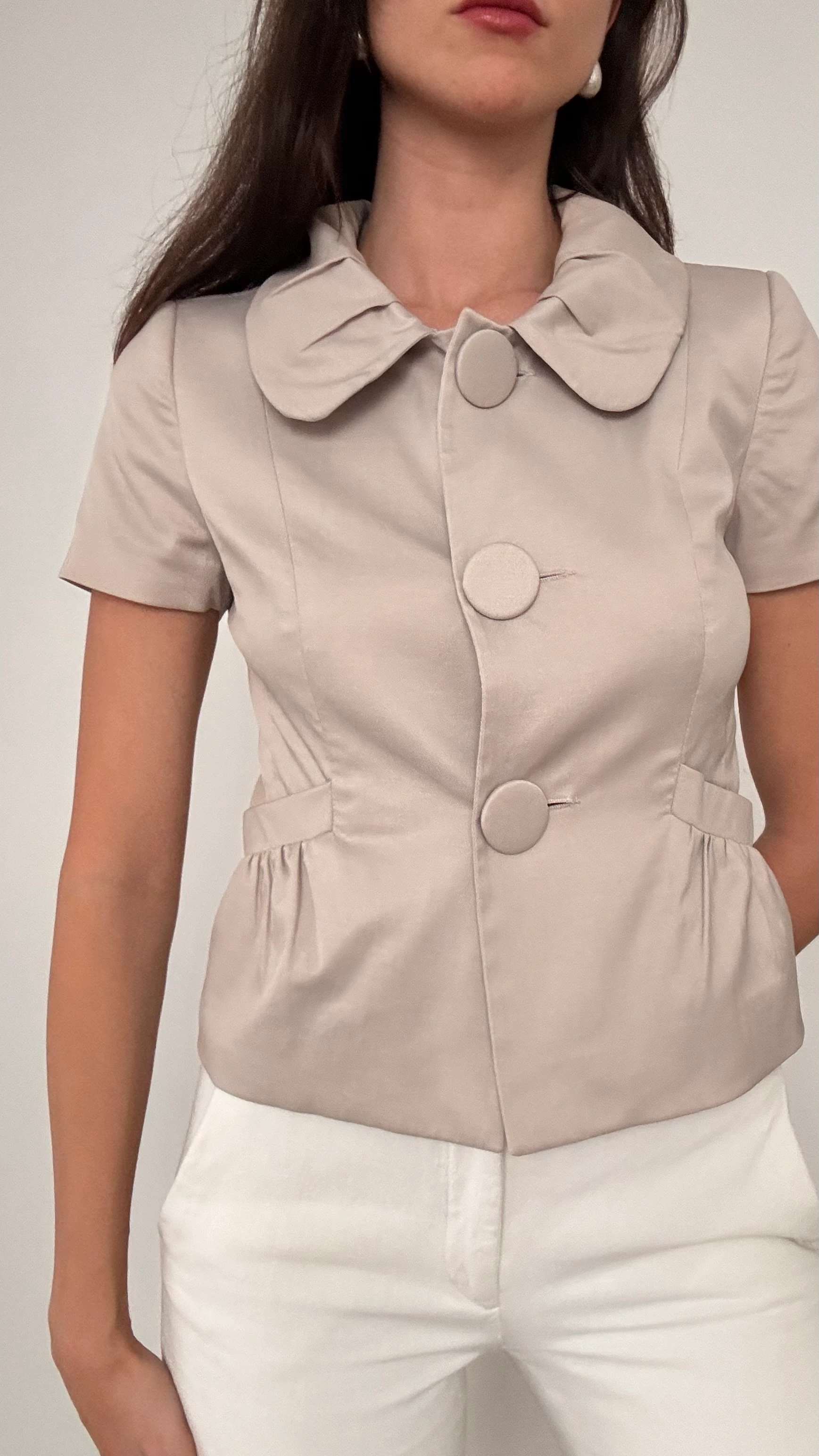 Yuvarlak Düğmeli Kısa Kollu Ceket 