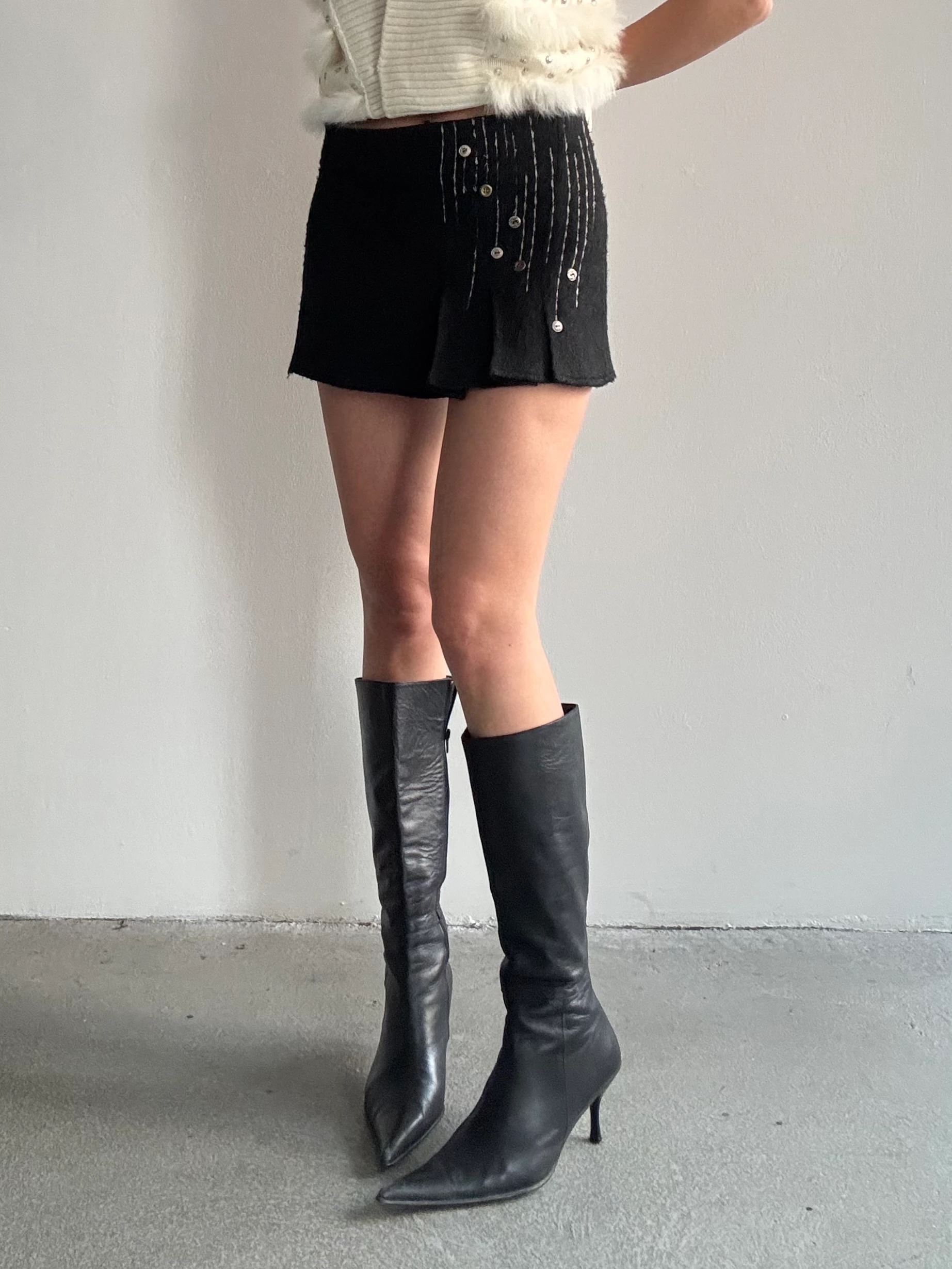 Düğme Detaylı Yün Etek 