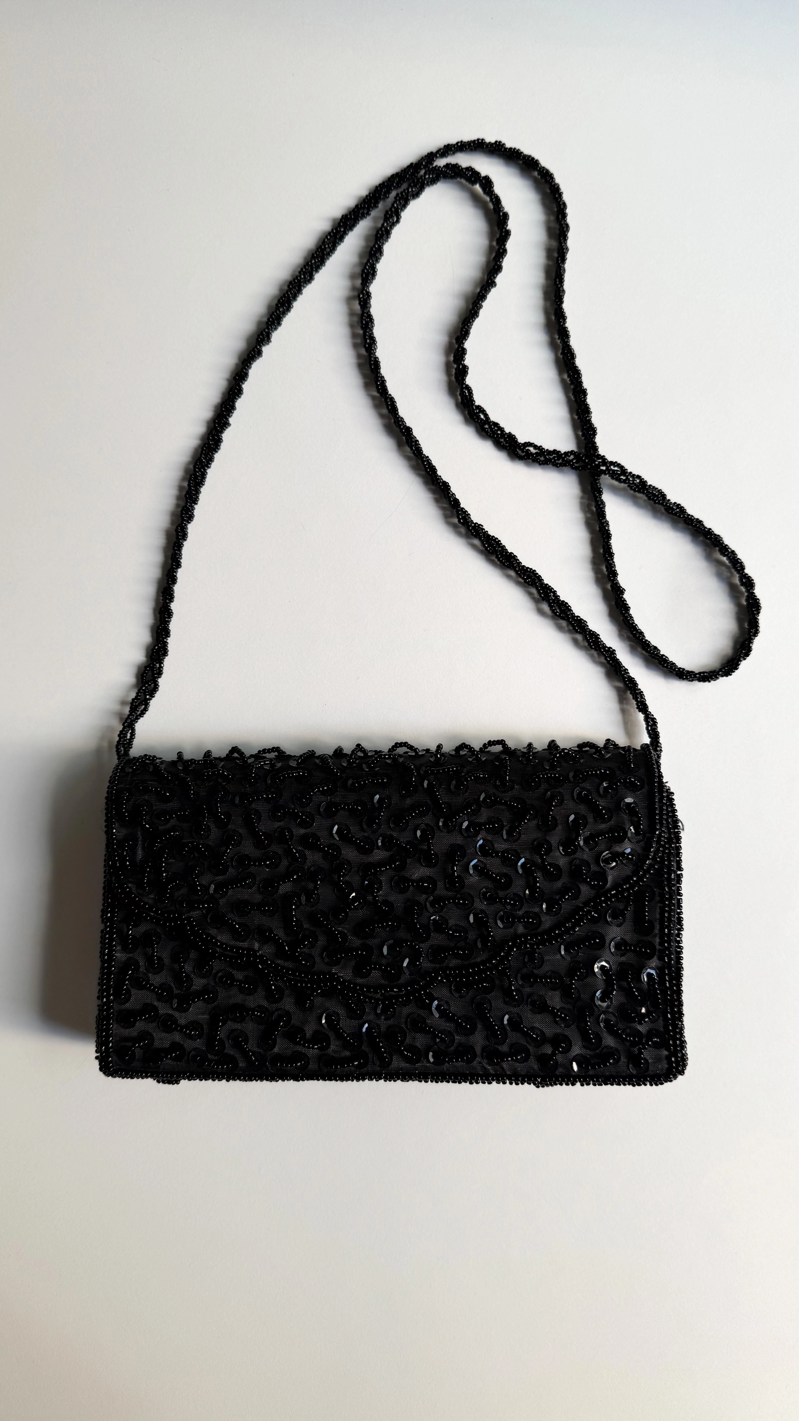 Boncuk İşlemeli Siyah Çanta 