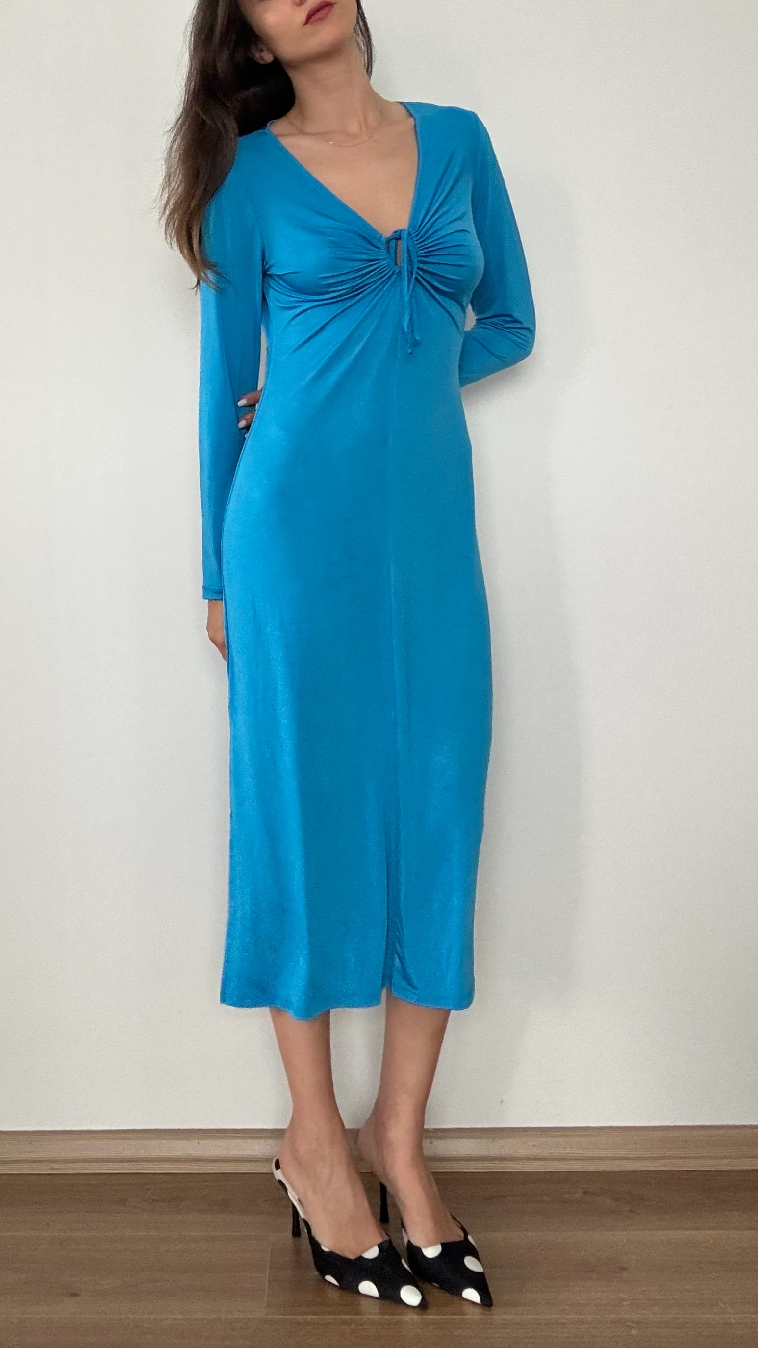 Turkuaz Bağlama Detaylı Midi Elbise 