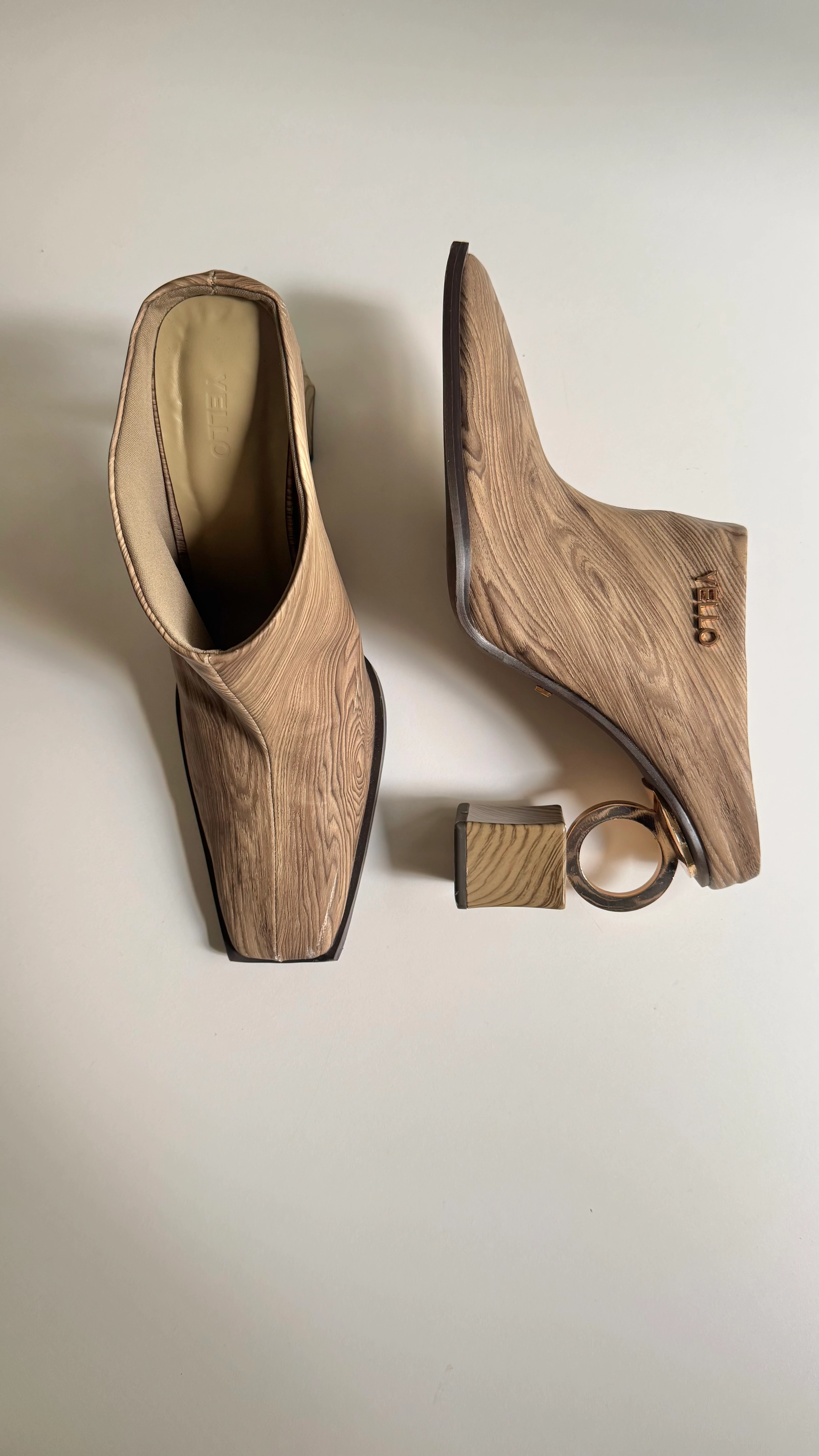 Ahşap Dokulu Halka Topuklu Ayakkabı 