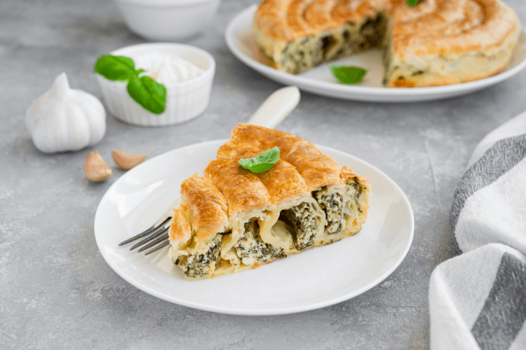 Feta Peynirli Ispanaklı Börek