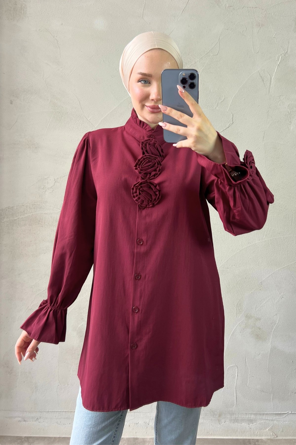Kolları ve Önü Güllü Gömlek - Bordo
