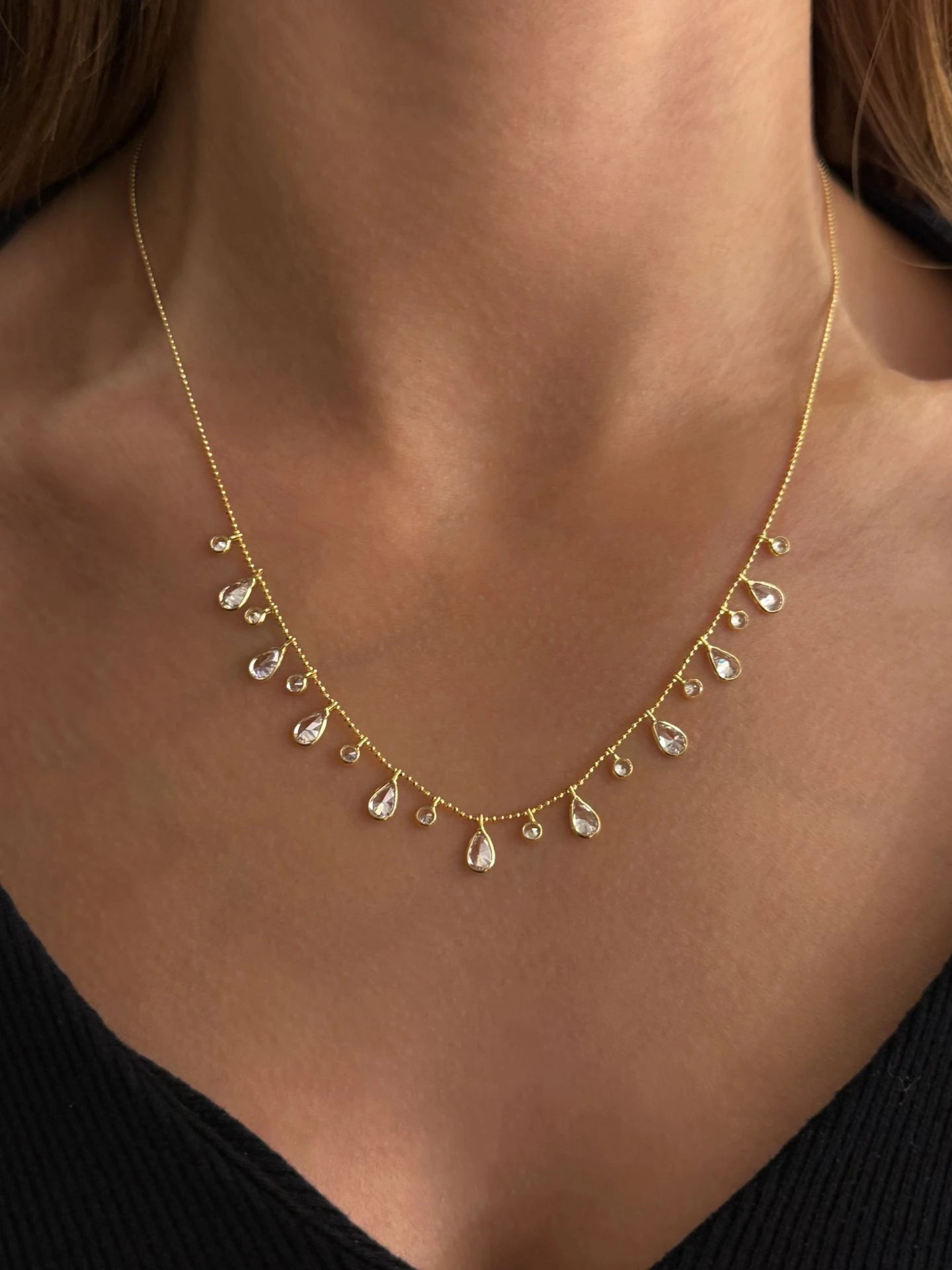 925 Gümüş | Sallantılı Top Zincirli Damla Taşlı Kolye