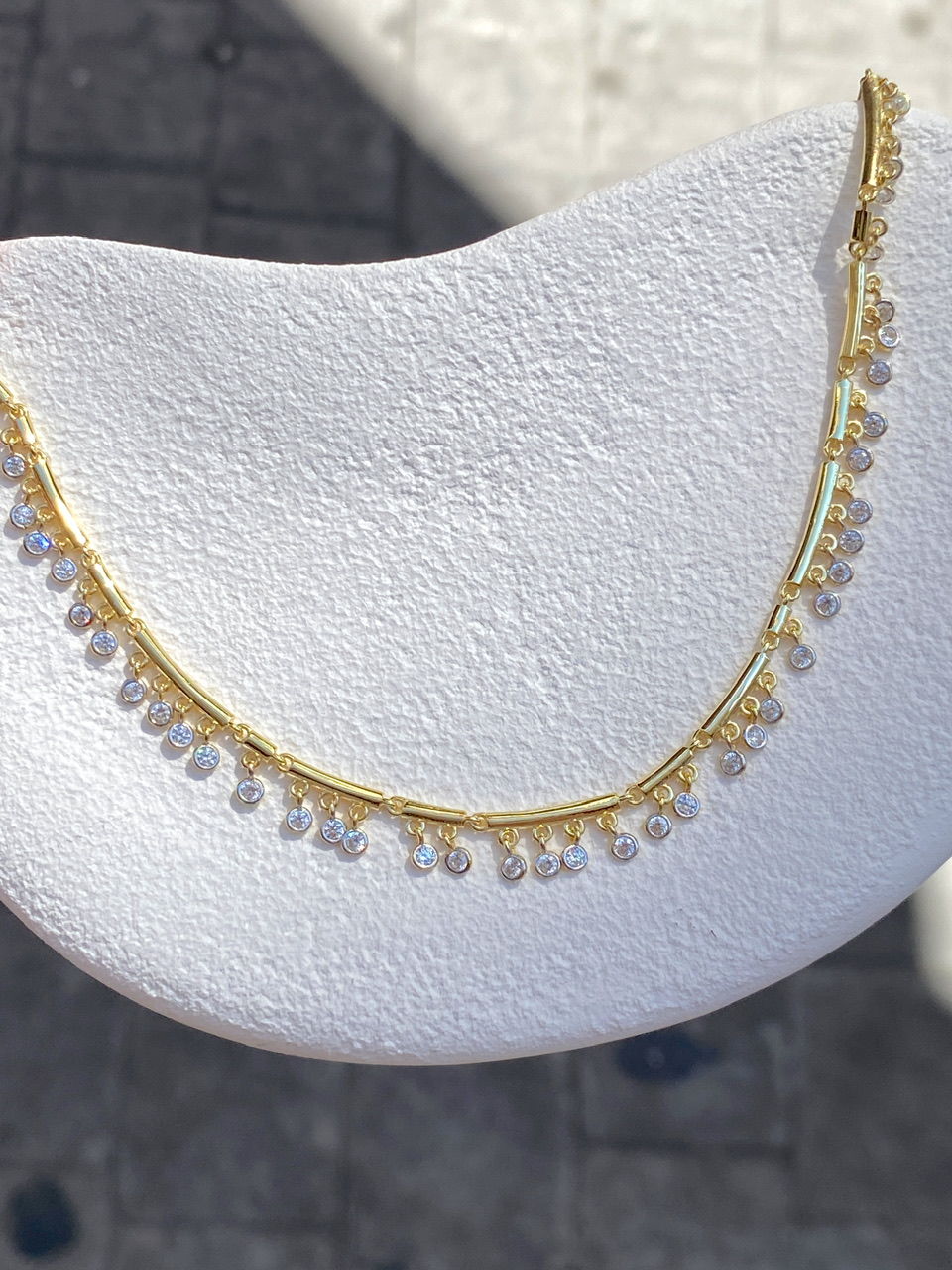 925 Gümüş | Sallantılı Beyaz Taşlı Barlı Kolye