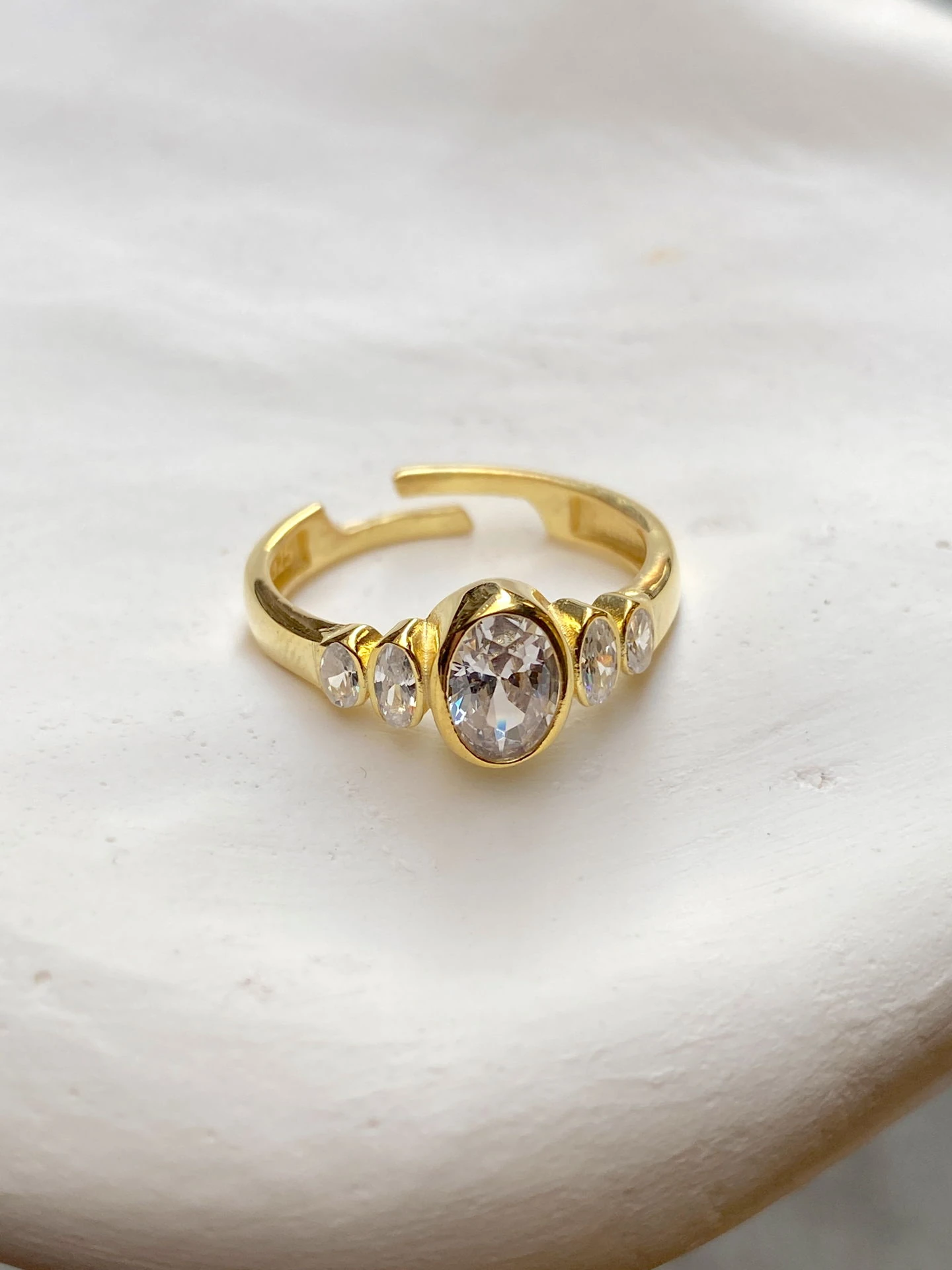 925 Gümüş | 5'li Oval Taşlı Yüzük